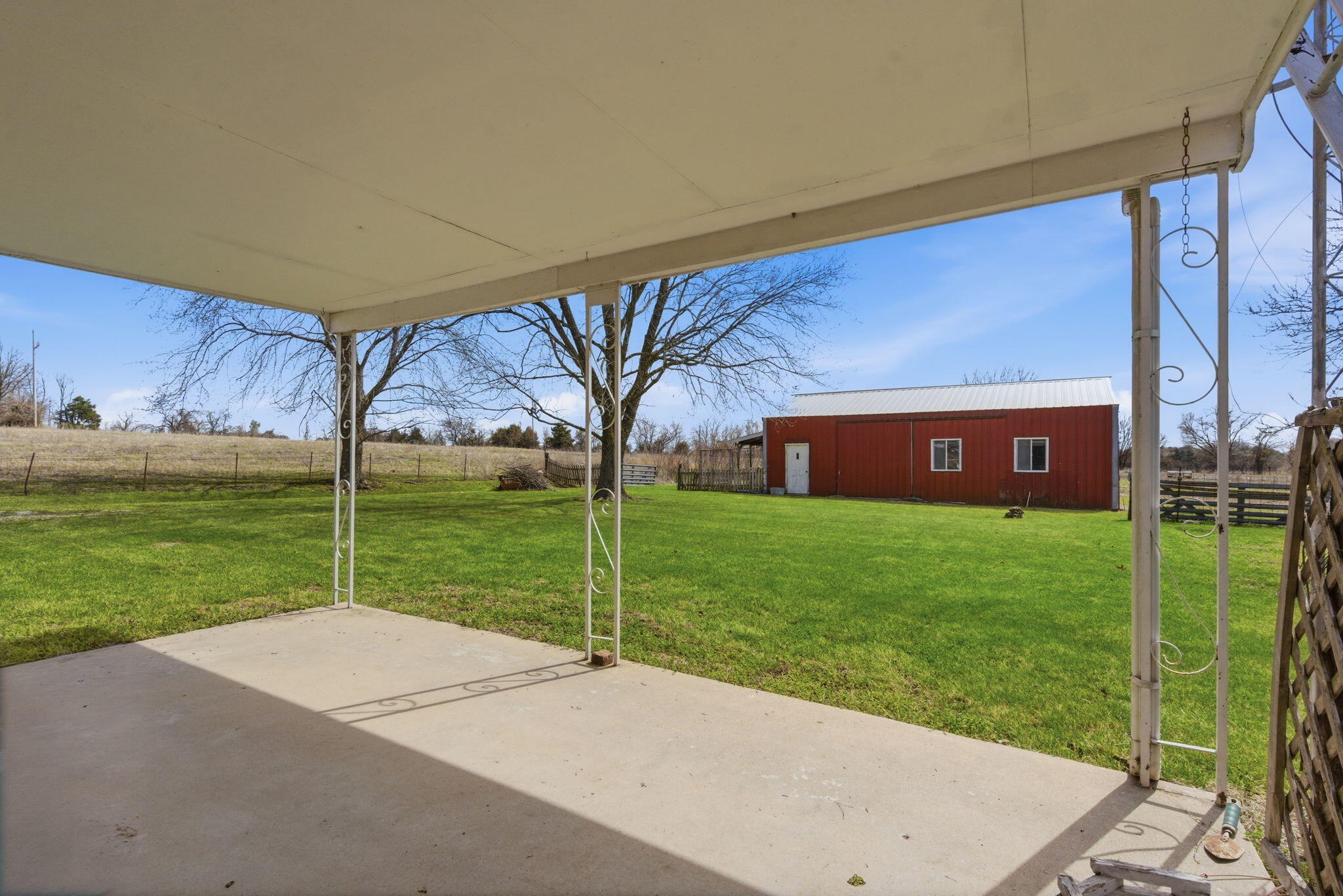 336 State Highway 32 Property Photo 33