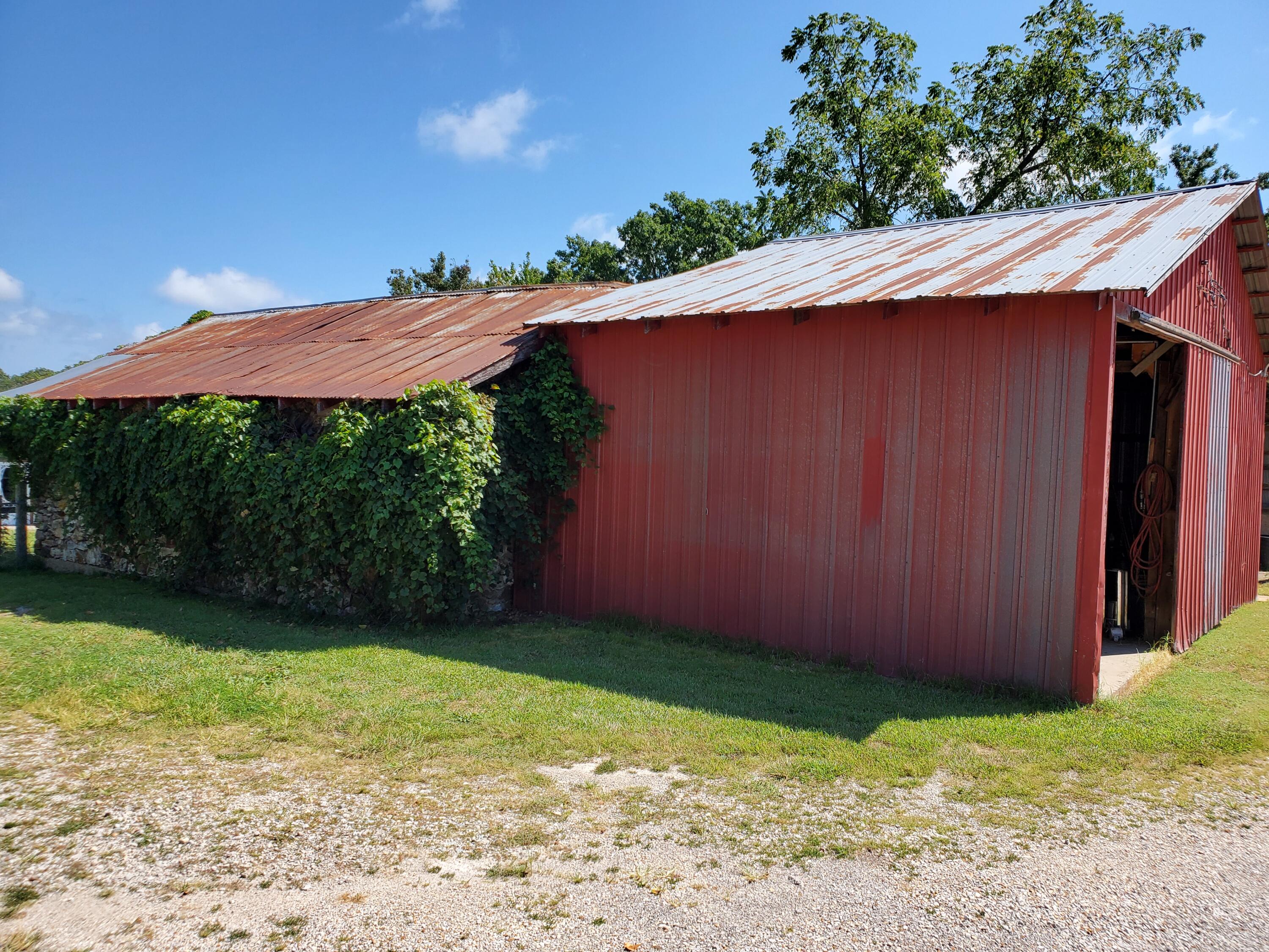 3177 State Highway T Property Photo 25
