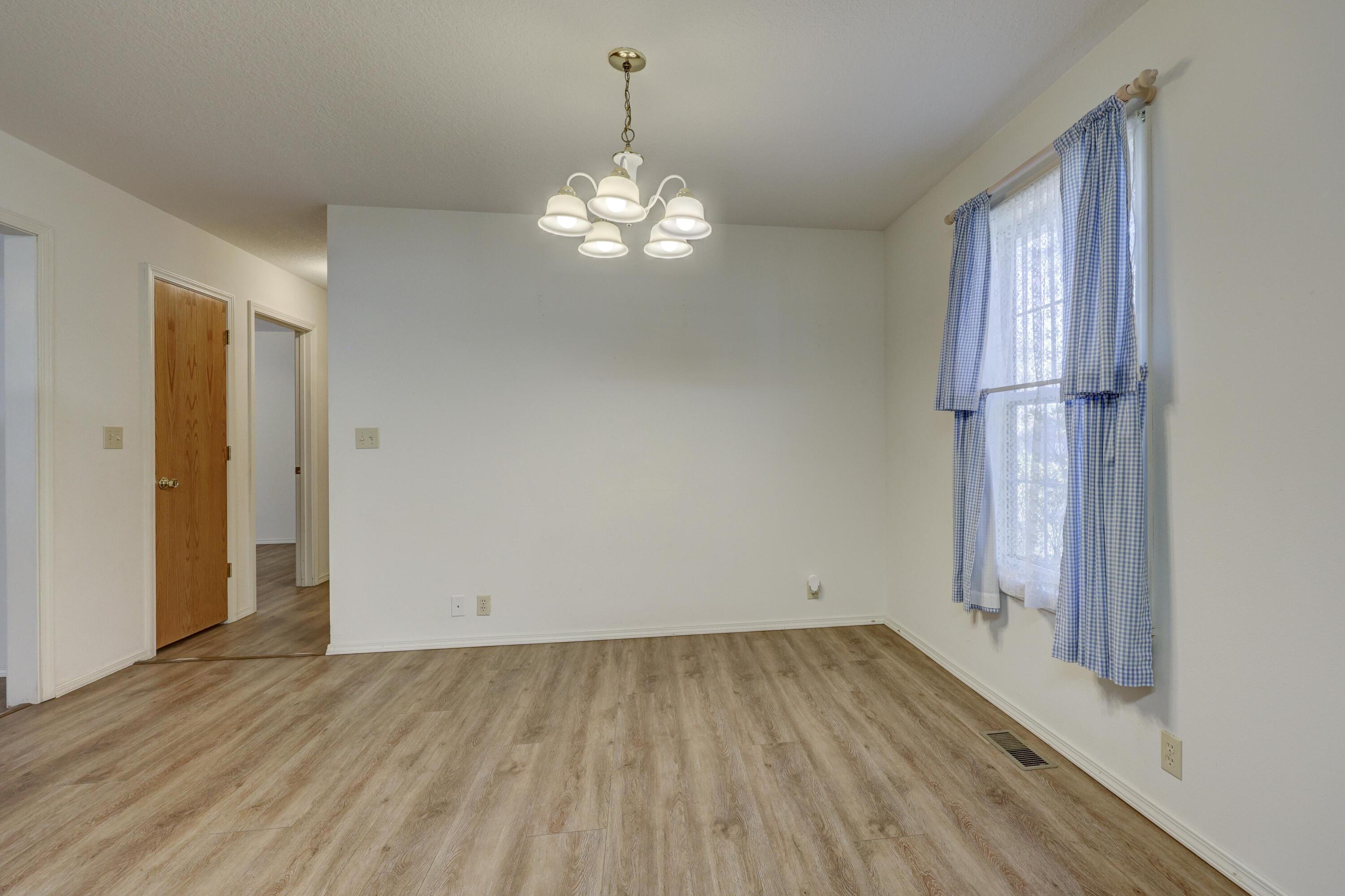 1411 Gold Stream Drive Property Photo 11