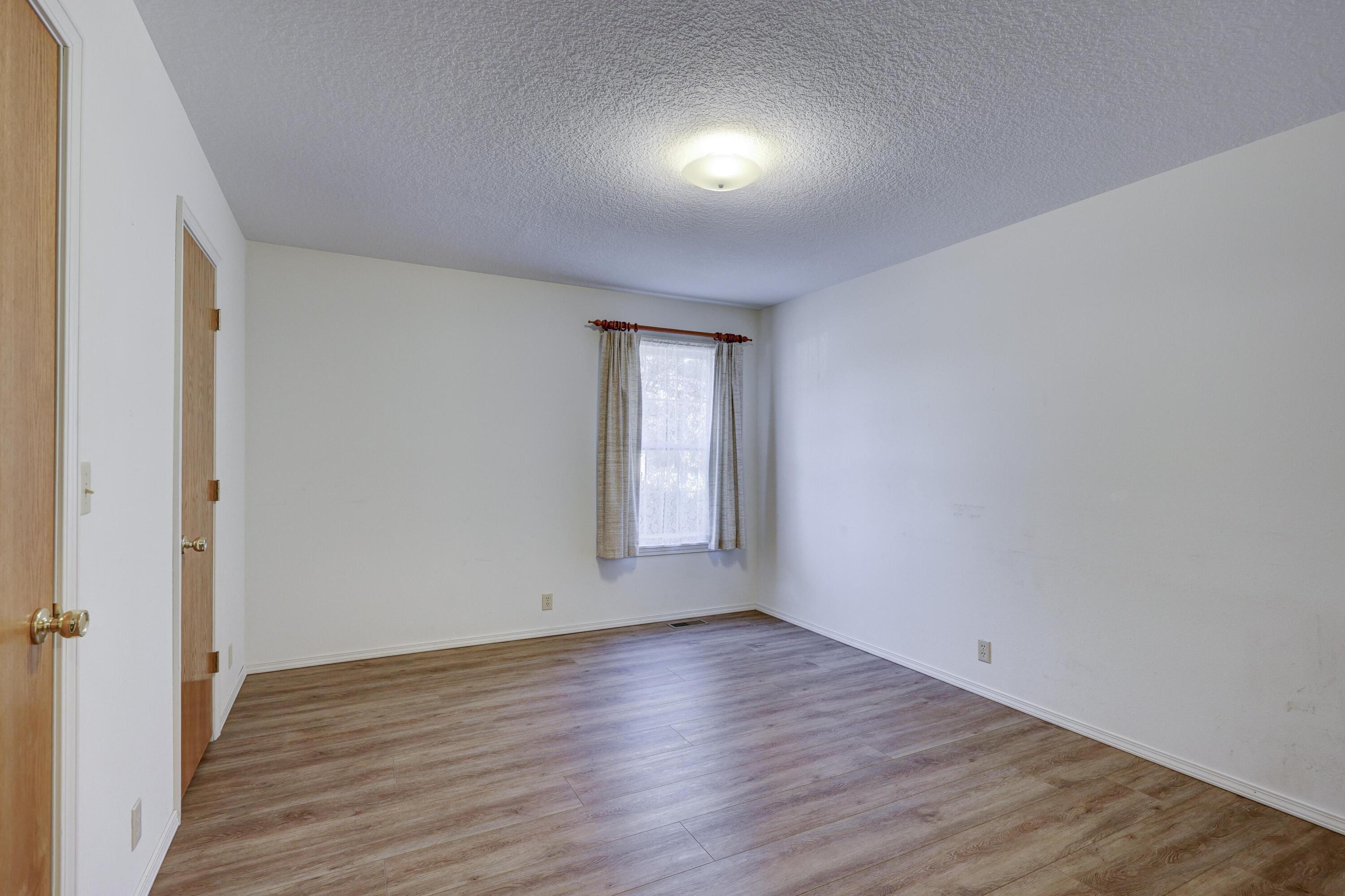 1411 Gold Stream Drive Property Photo 16