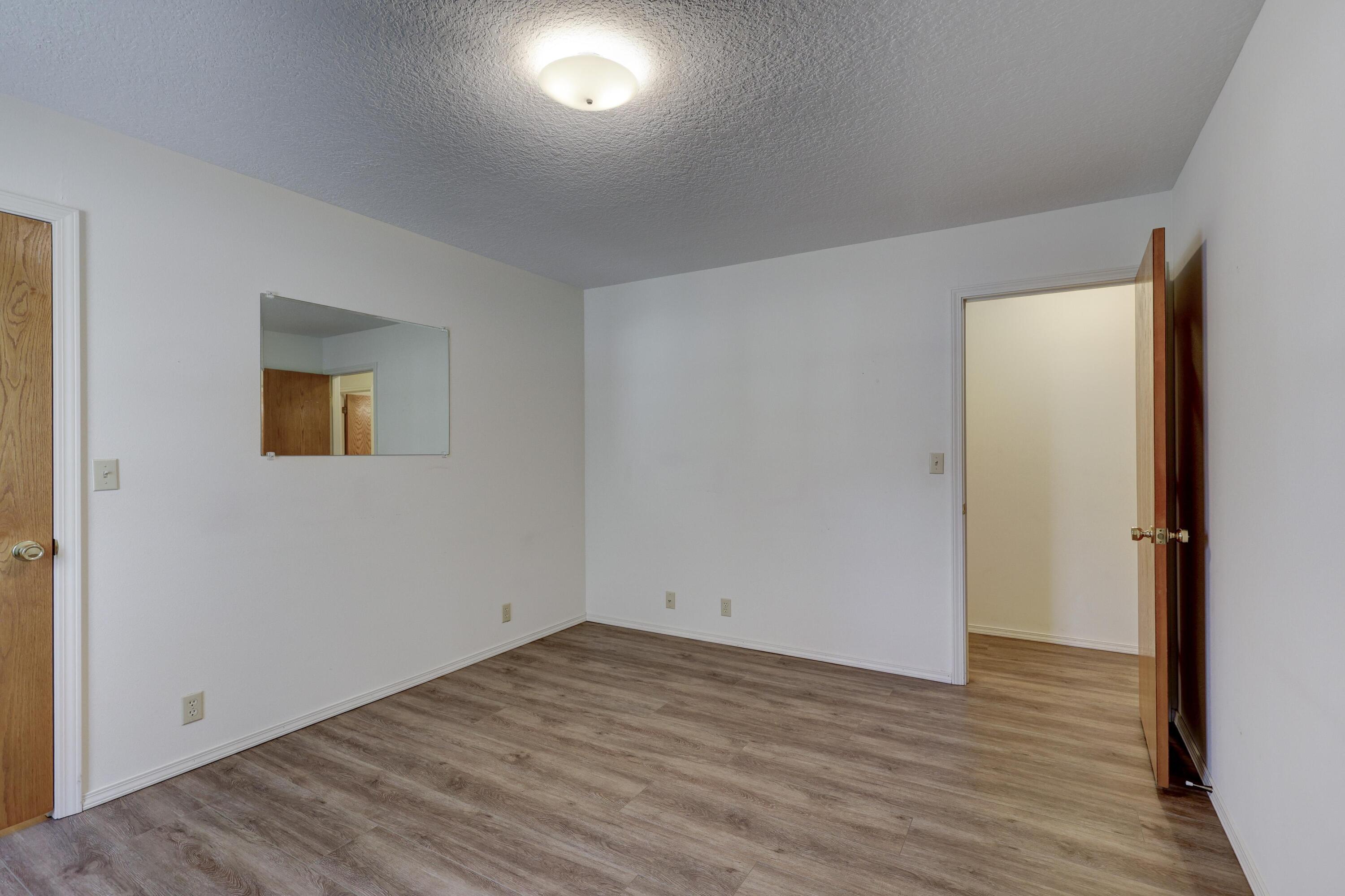 1411 Gold Stream Drive Property Photo 23