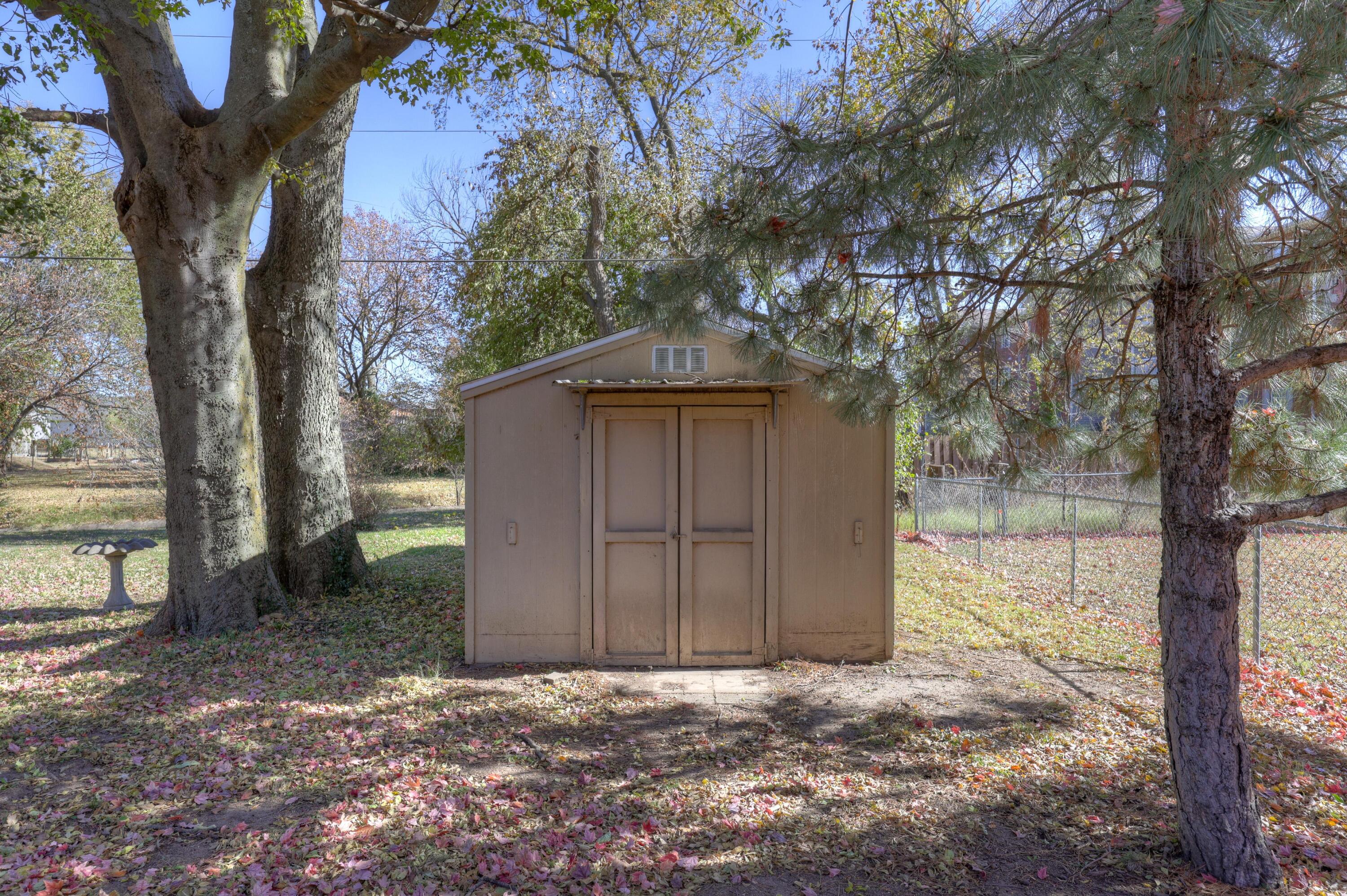 1411 Gold Stream Drive Property Photo 32