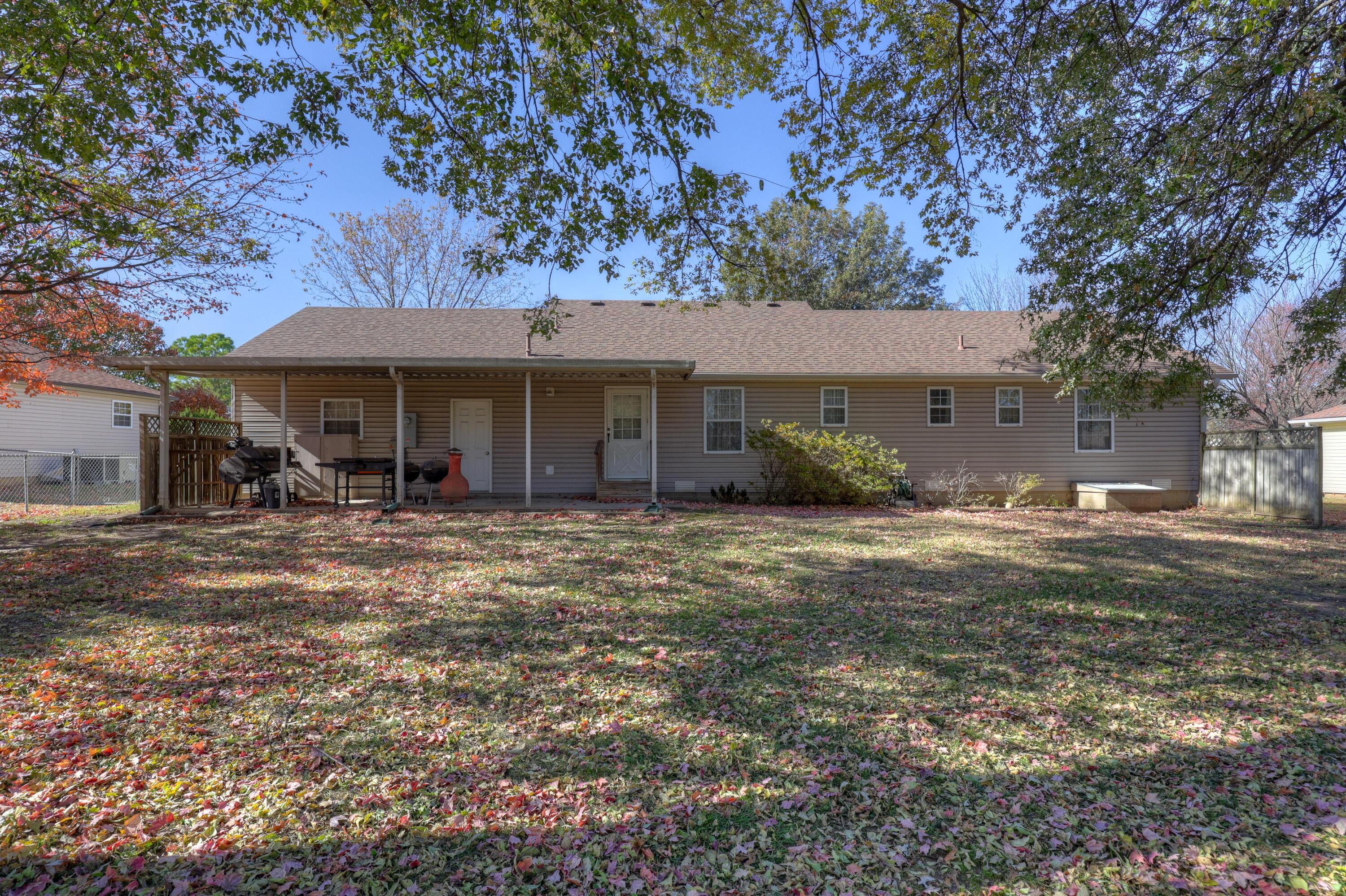 1411 Gold Stream Drive Property Photo 34
