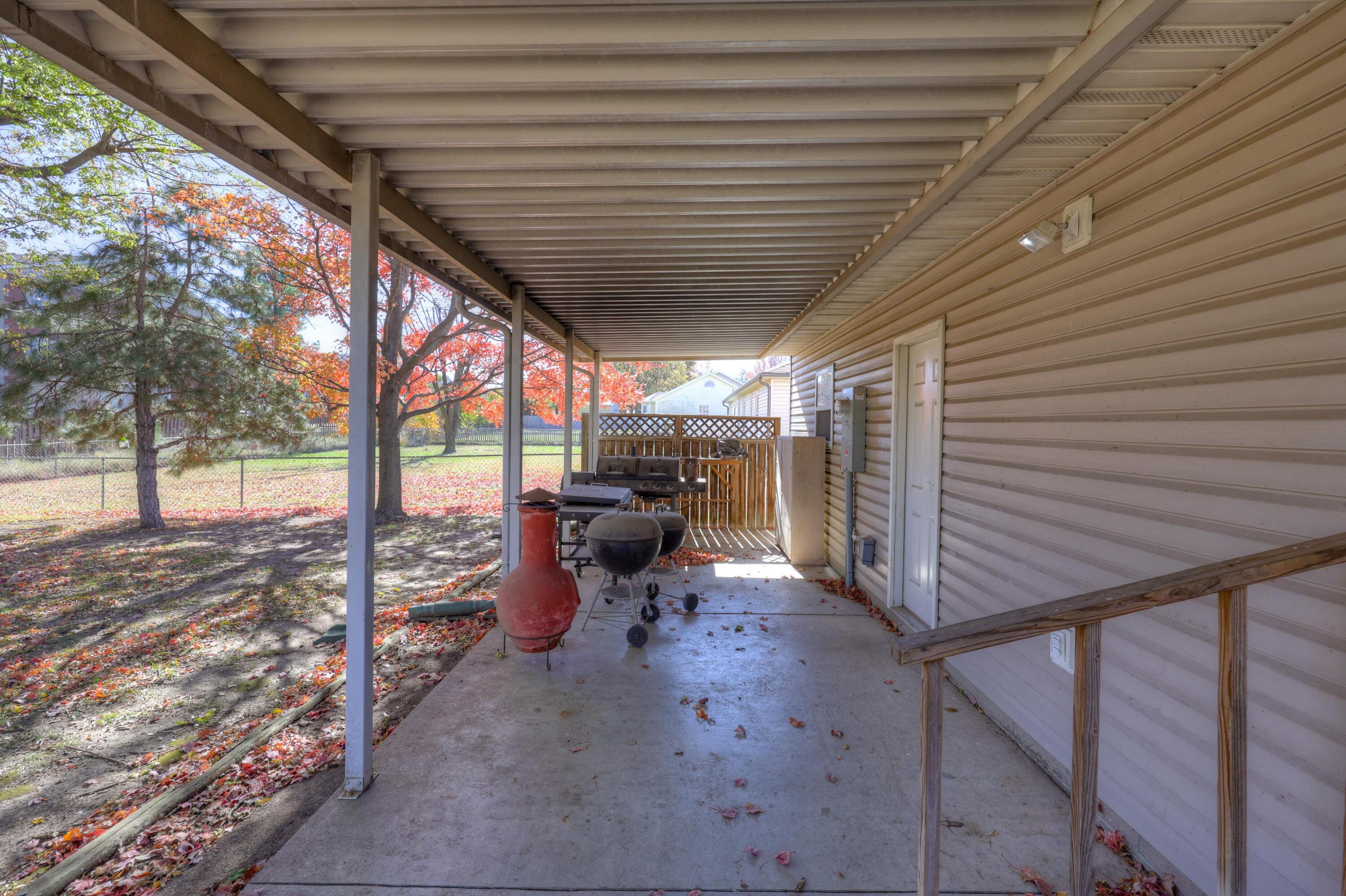 1411 Gold Stream Drive Property Photo 35