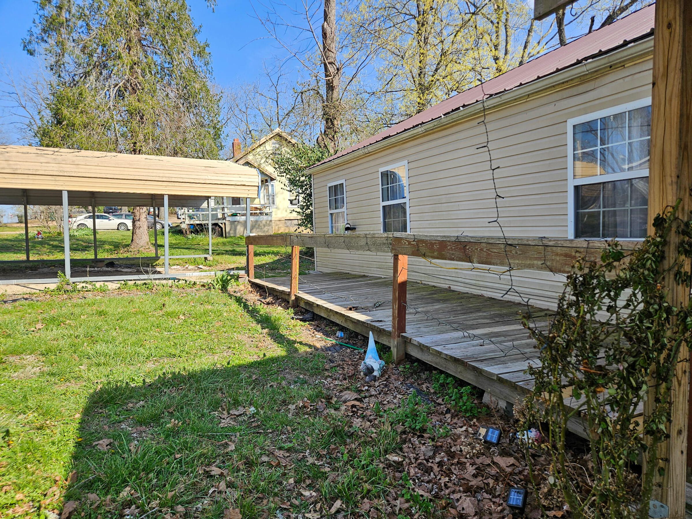 203 James Street Property Photo 3