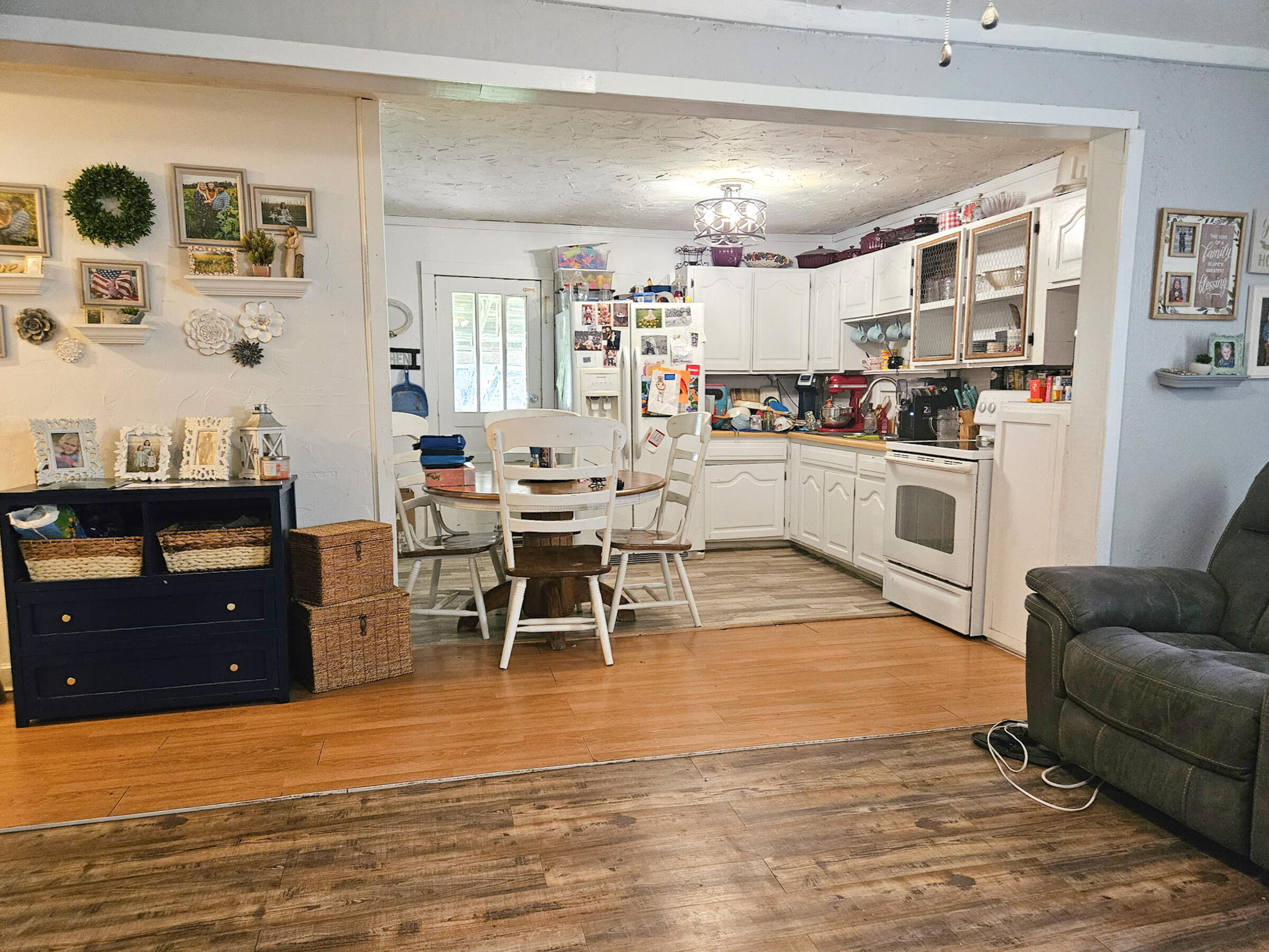 203 James Street Property Photo 7