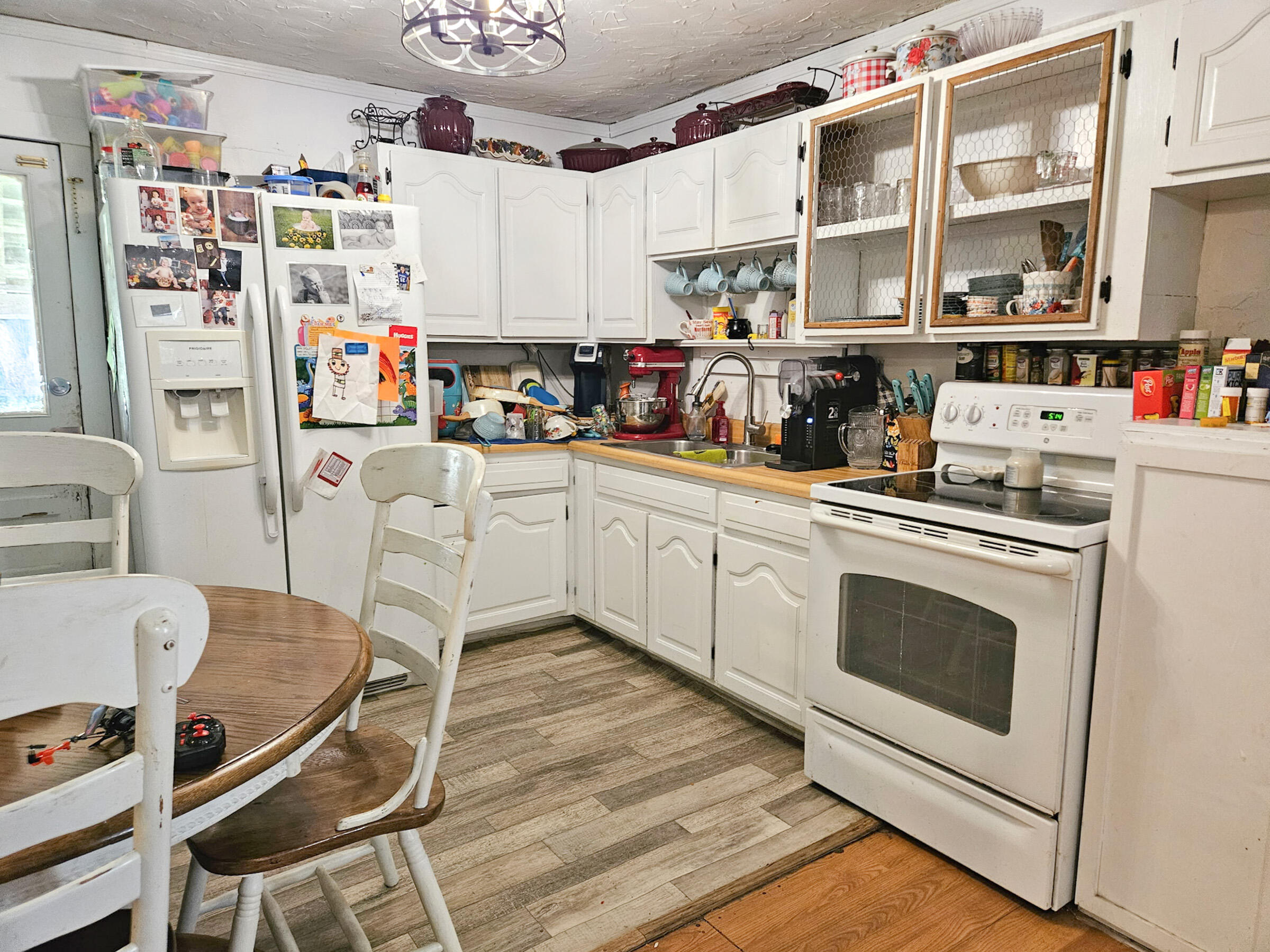 203 James Street Property Photo 9