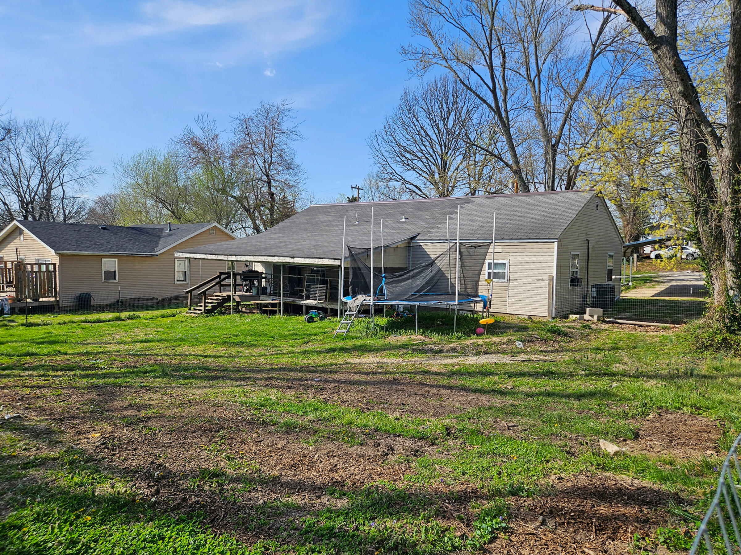 203 James Street Property Photo 17