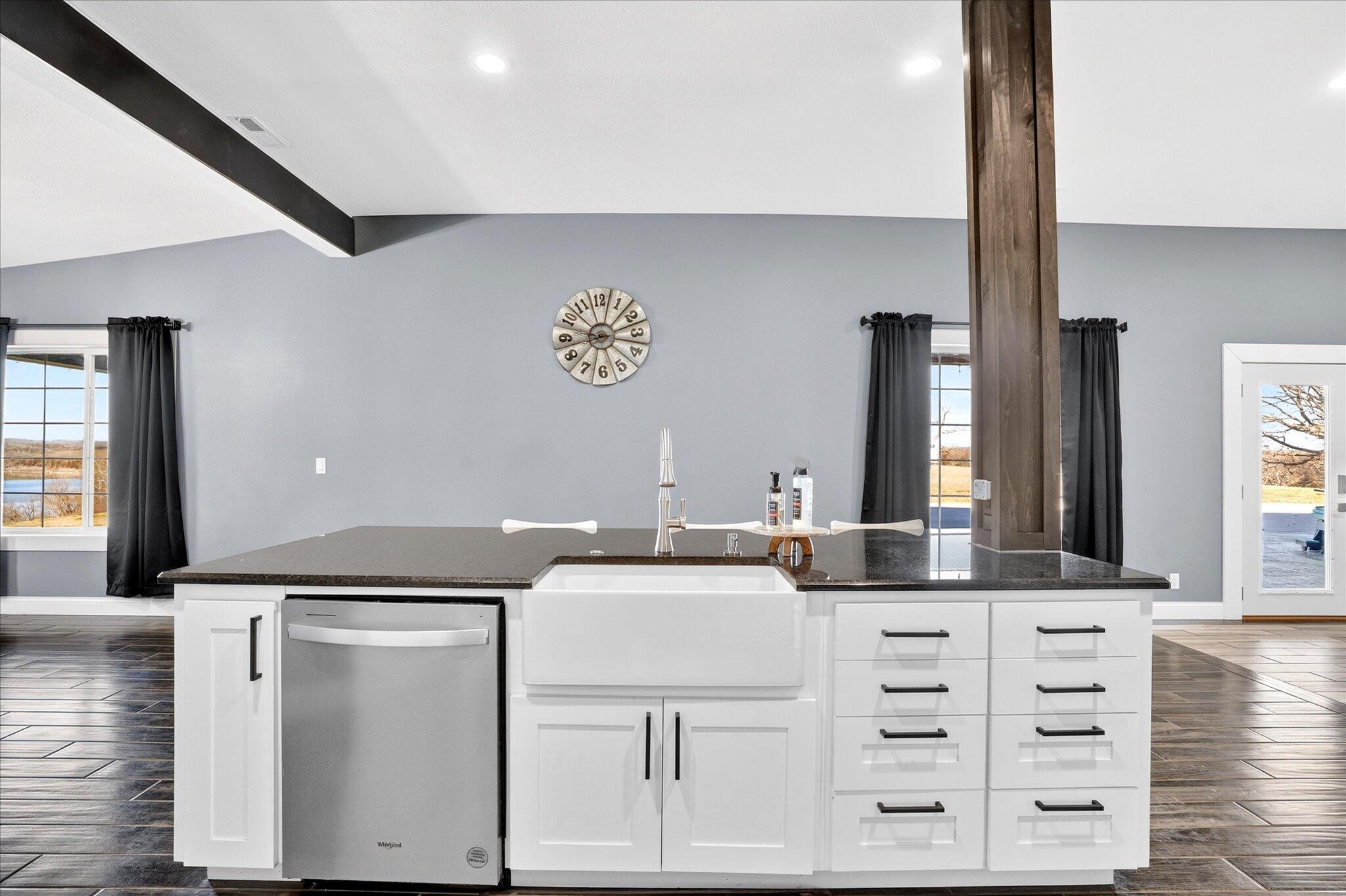 60319074 Property Photo 14
