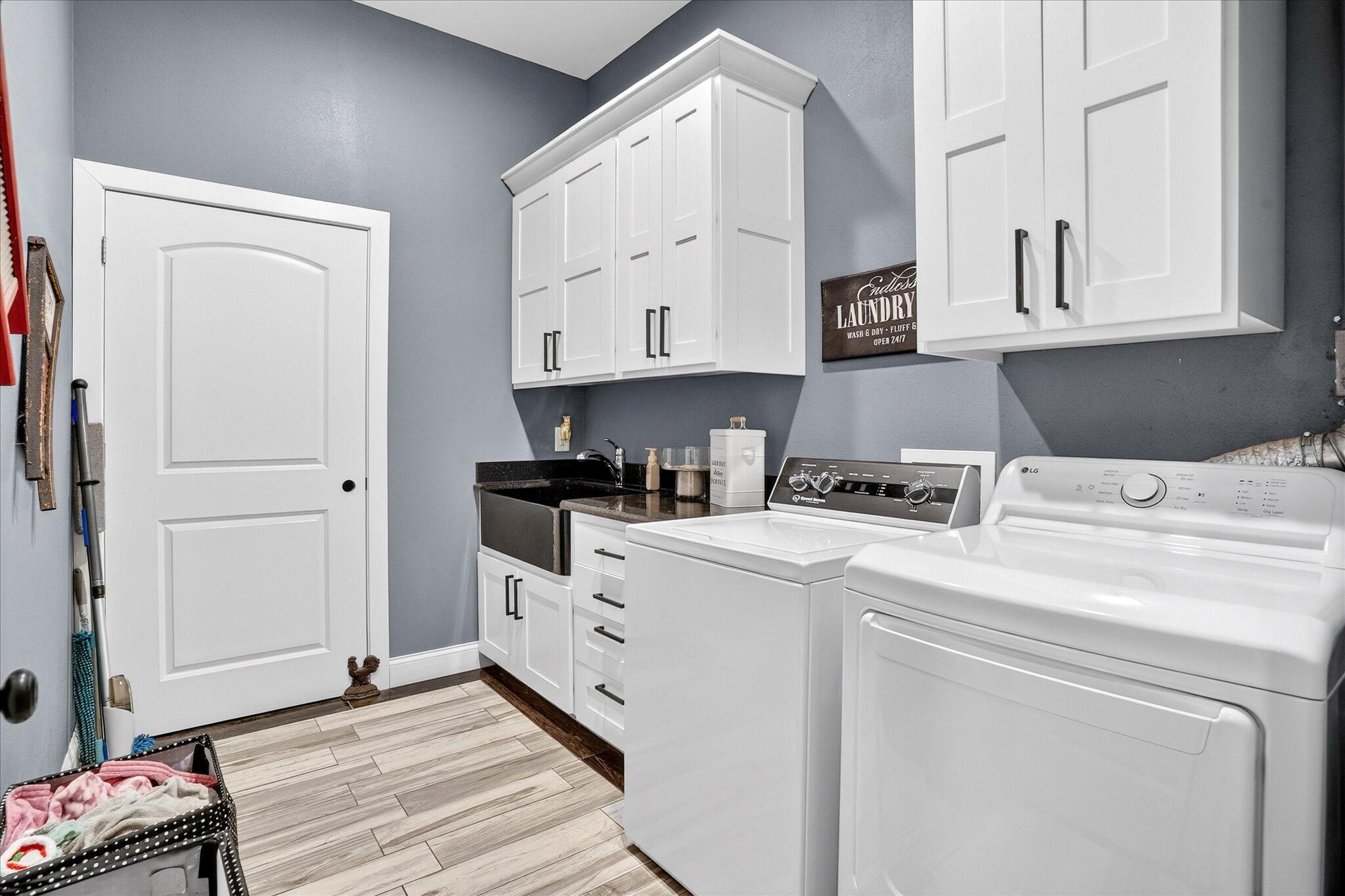 60319074 Property Photo 33