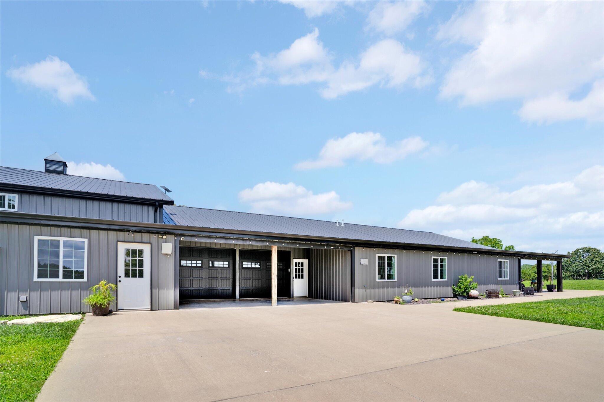 60319074 Property Photo 94
