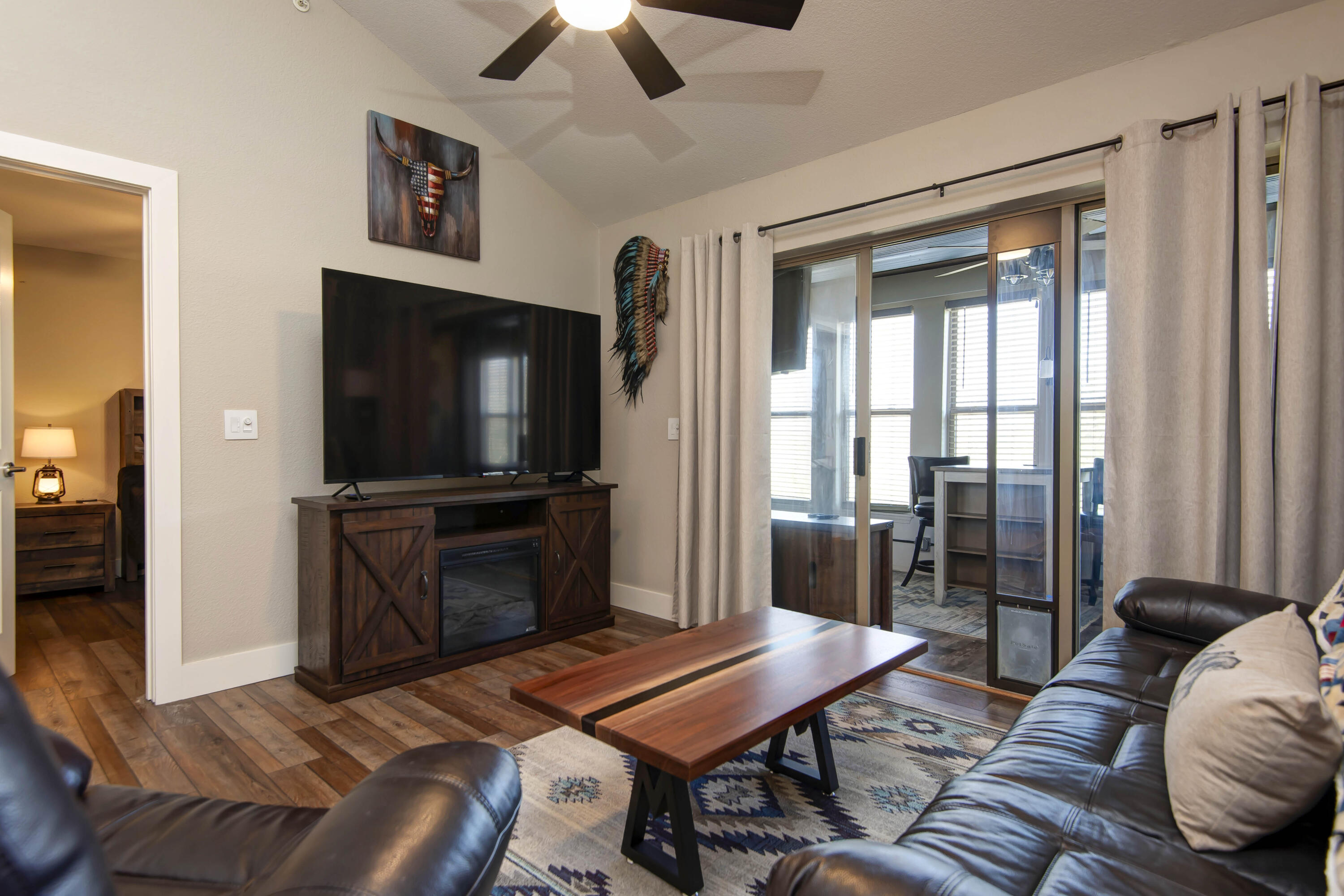 215 Lower Emerald Bay Circle 8 Property Photo 6