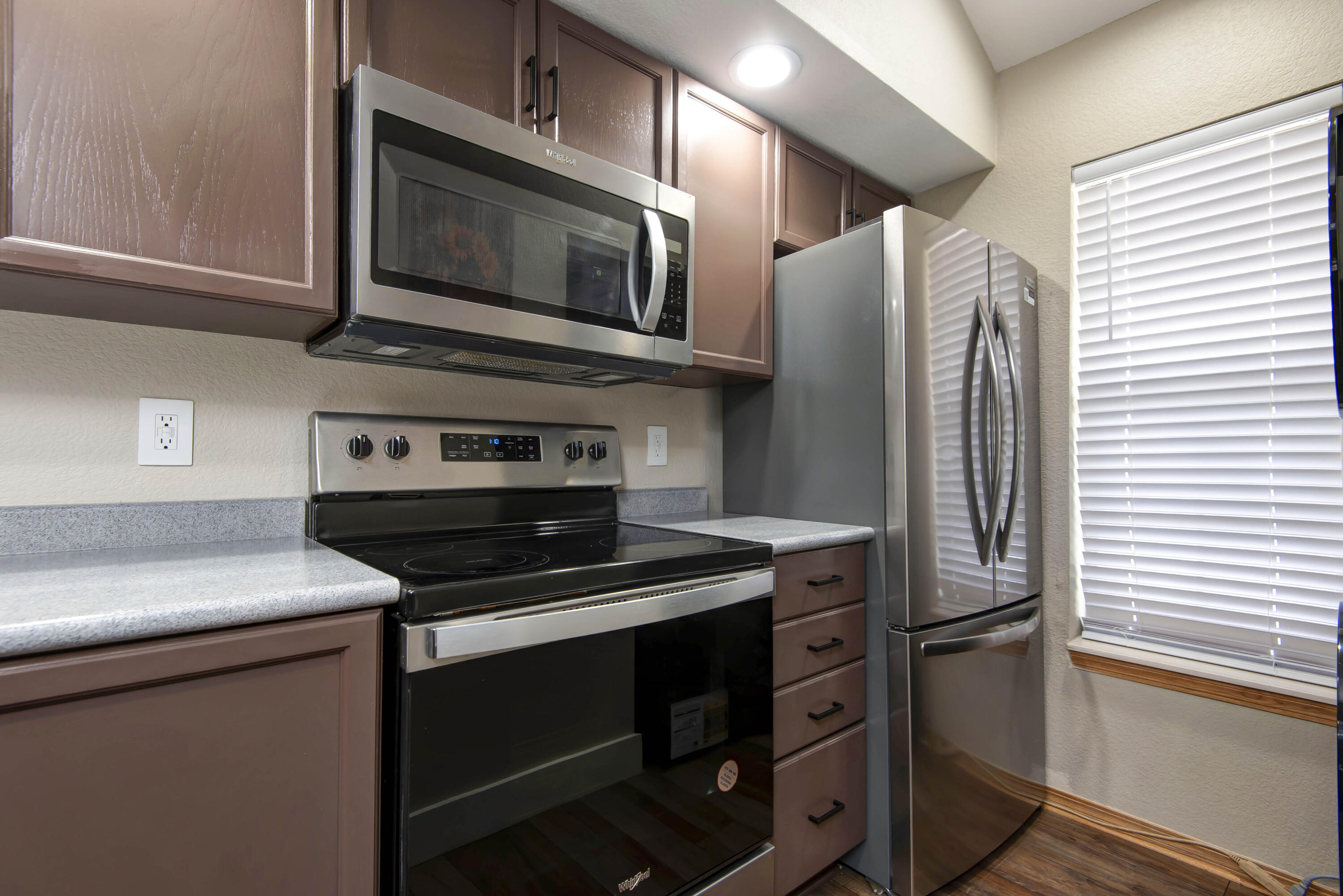 215 Lower Emerald Bay Circle 8 Property Photo 14