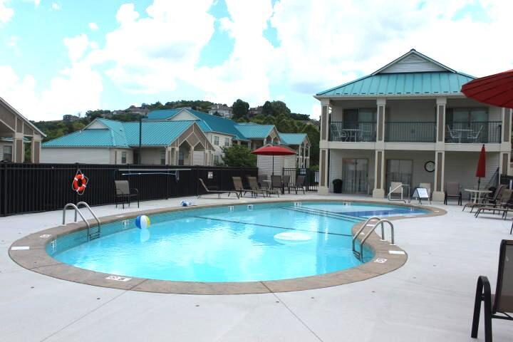 215 Lower Emerald Bay Circle 8 Property Photo 29