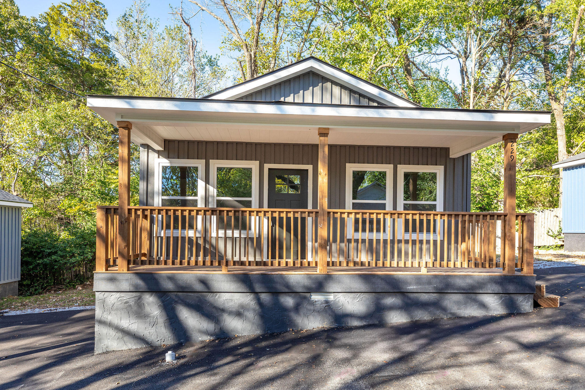 229 Sagers Lane Property Photo 1