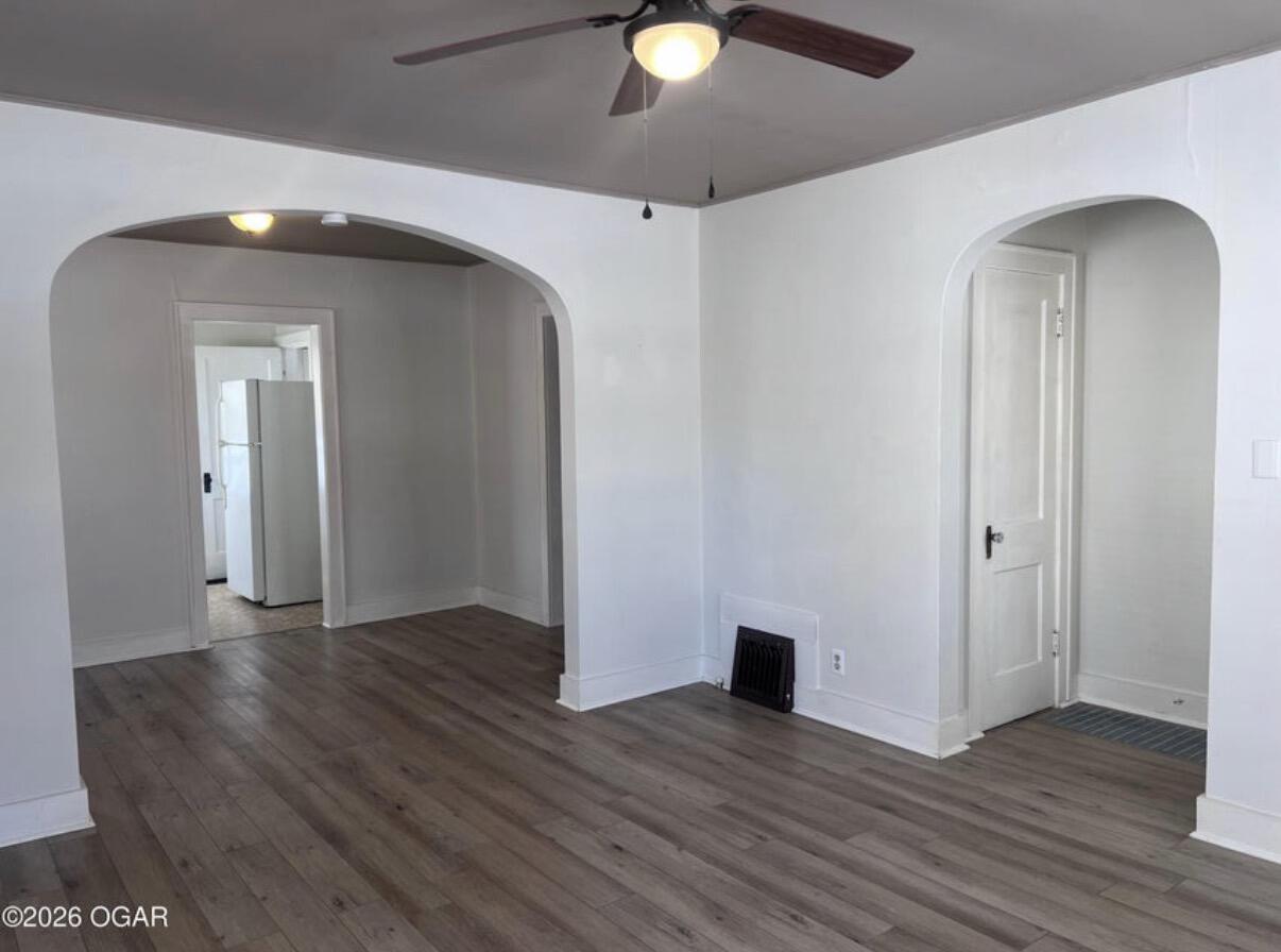 1144 South Main Street Property Photo 4