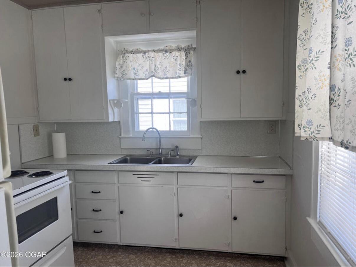 1144 South Main Street Property Photo 15