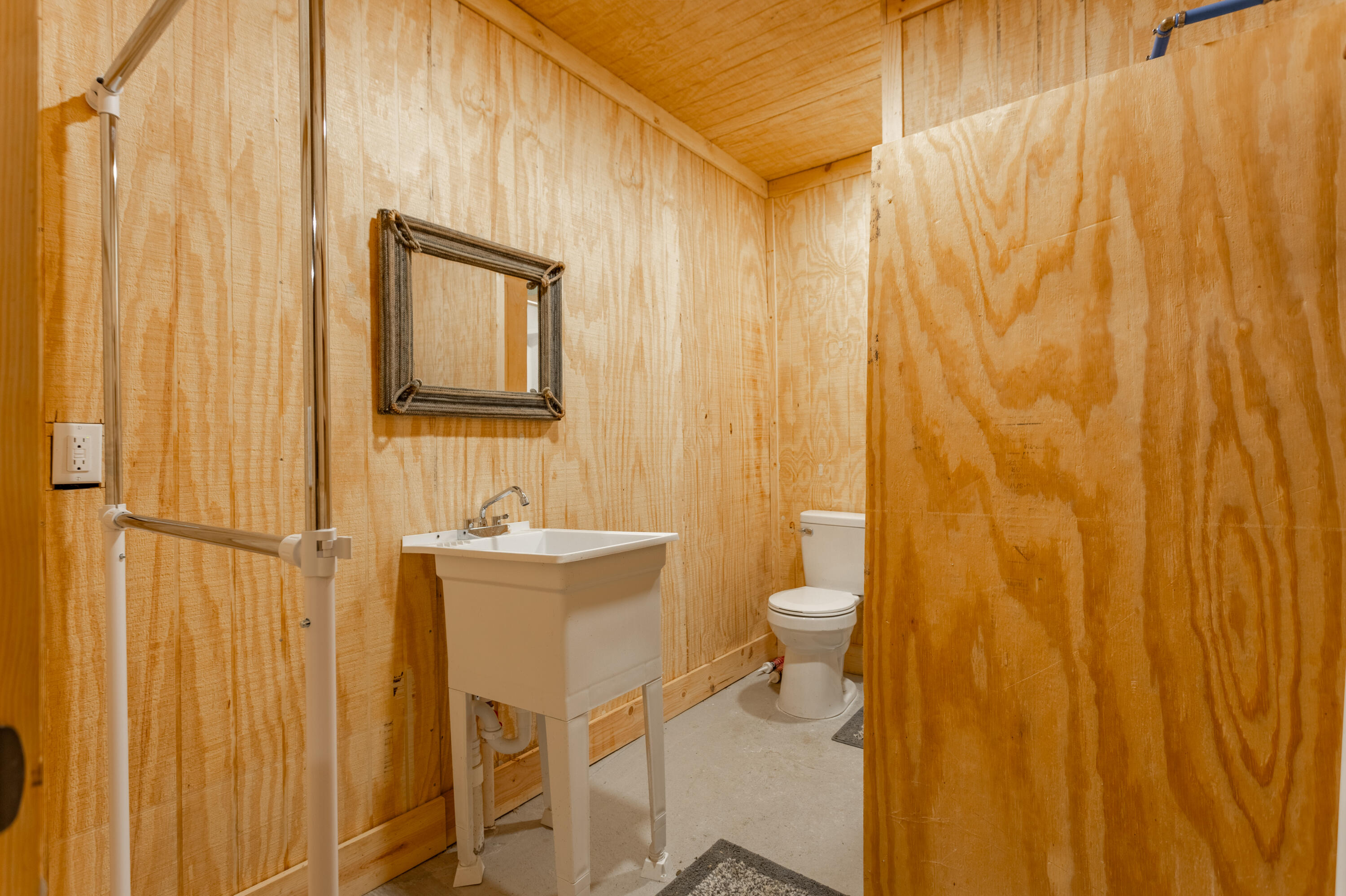23811 Lawrence 1170 Property Photo 32