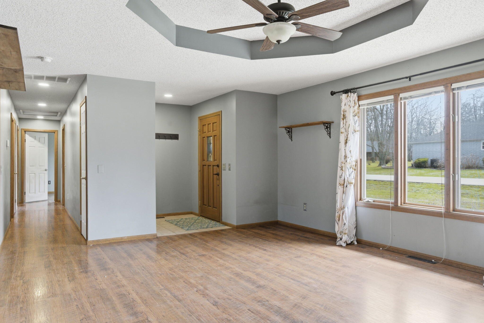 1405 Hereford Drive Property Photo 3