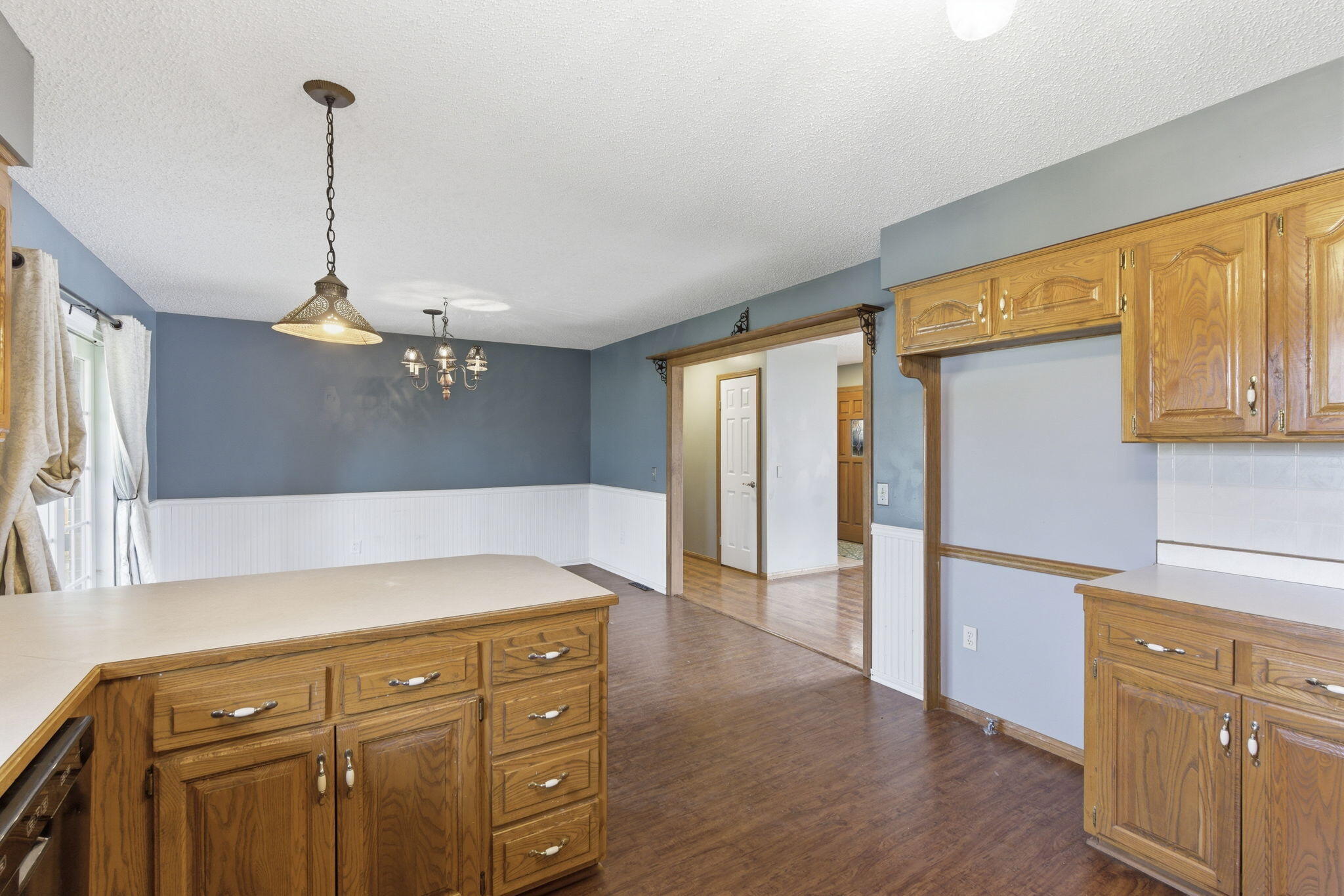1405 Hereford Drive Property Photo 9