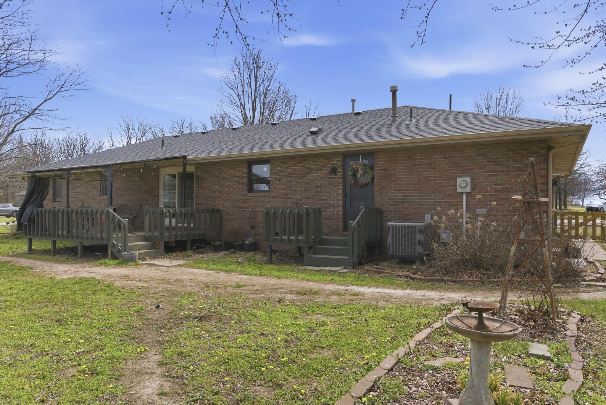 1405 Hereford Drive Property Photo 23