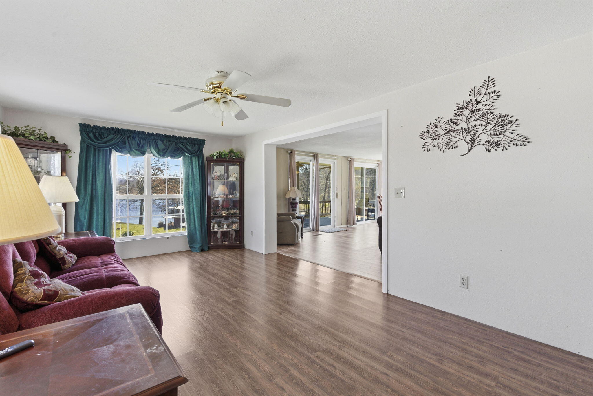 209 Lake Circle Drive Property Photo 10