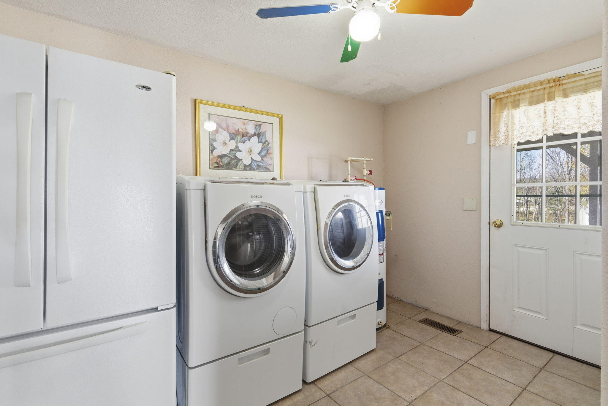209 Lake Circle Drive Property Photo 30