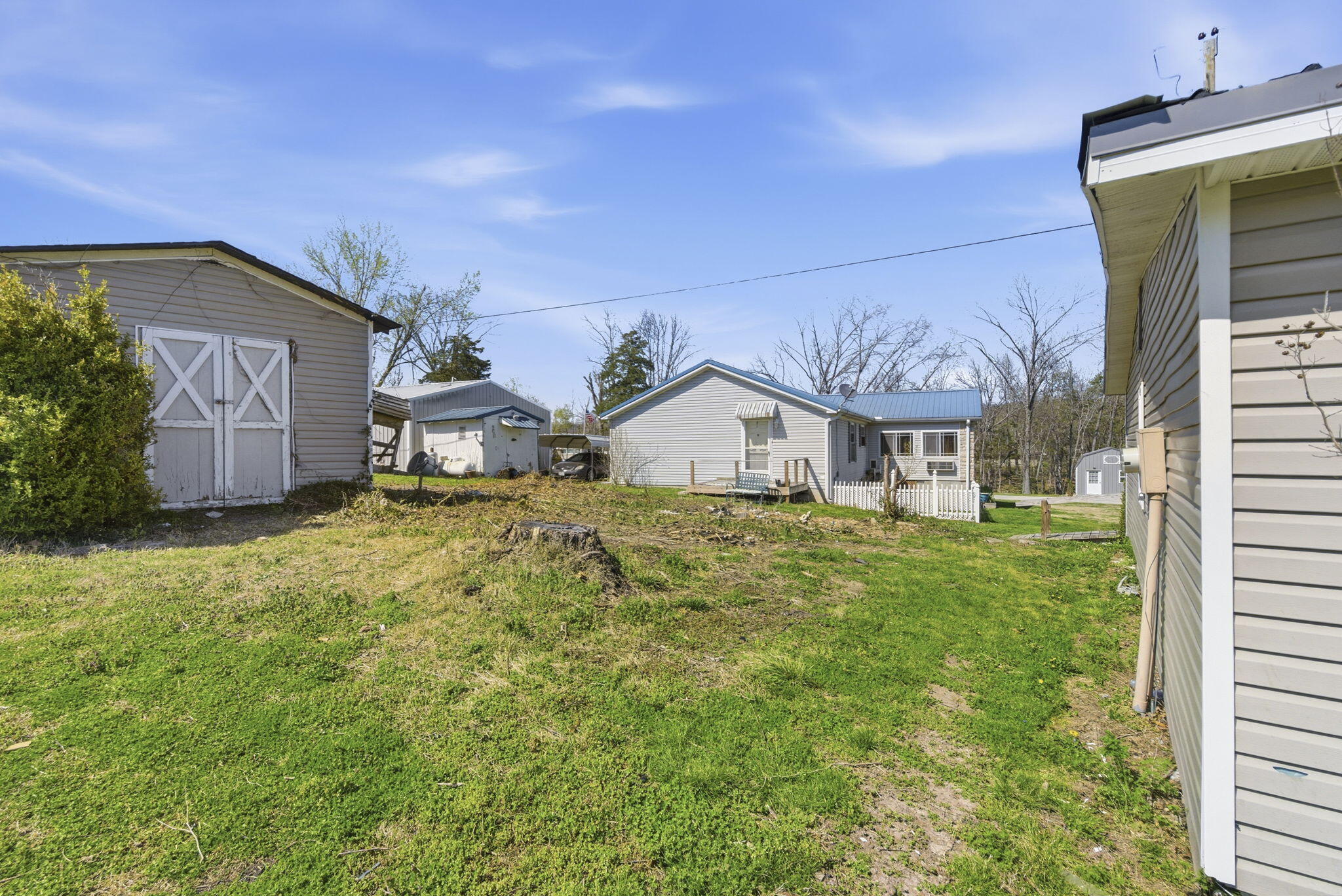 209 Lake Circle Drive Property Photo 37
