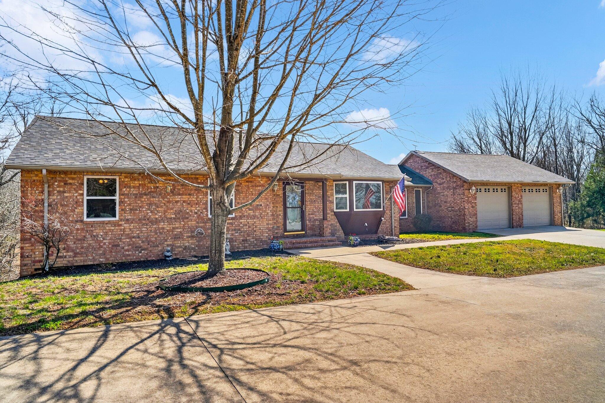 1496 State Highway Y Property Photo 2