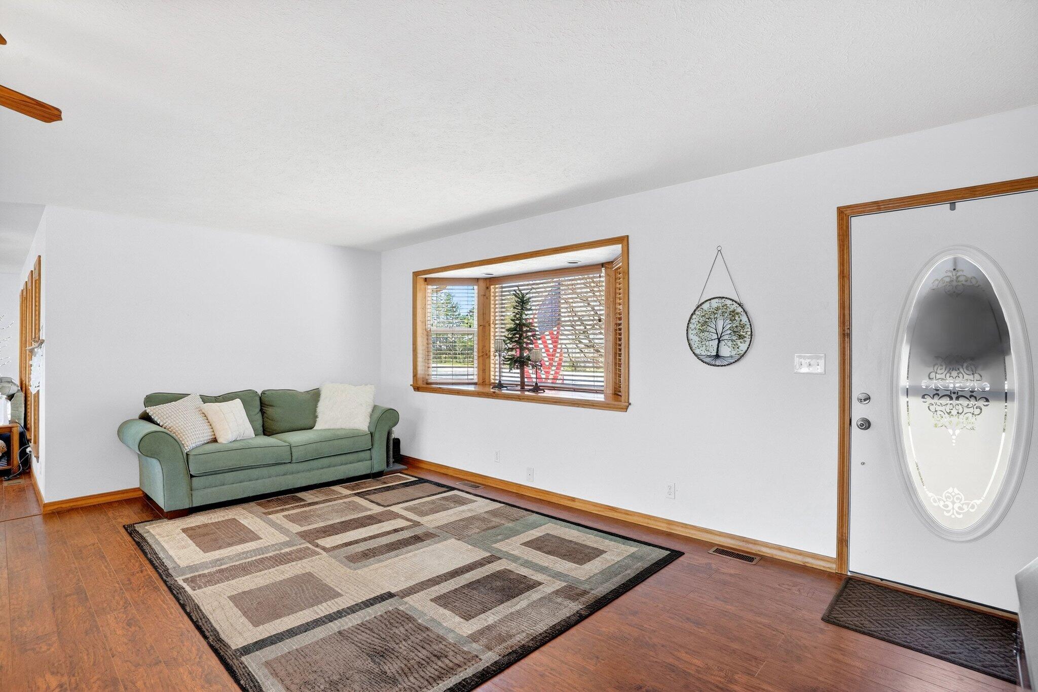 1496 State Highway Y Property Photo 4