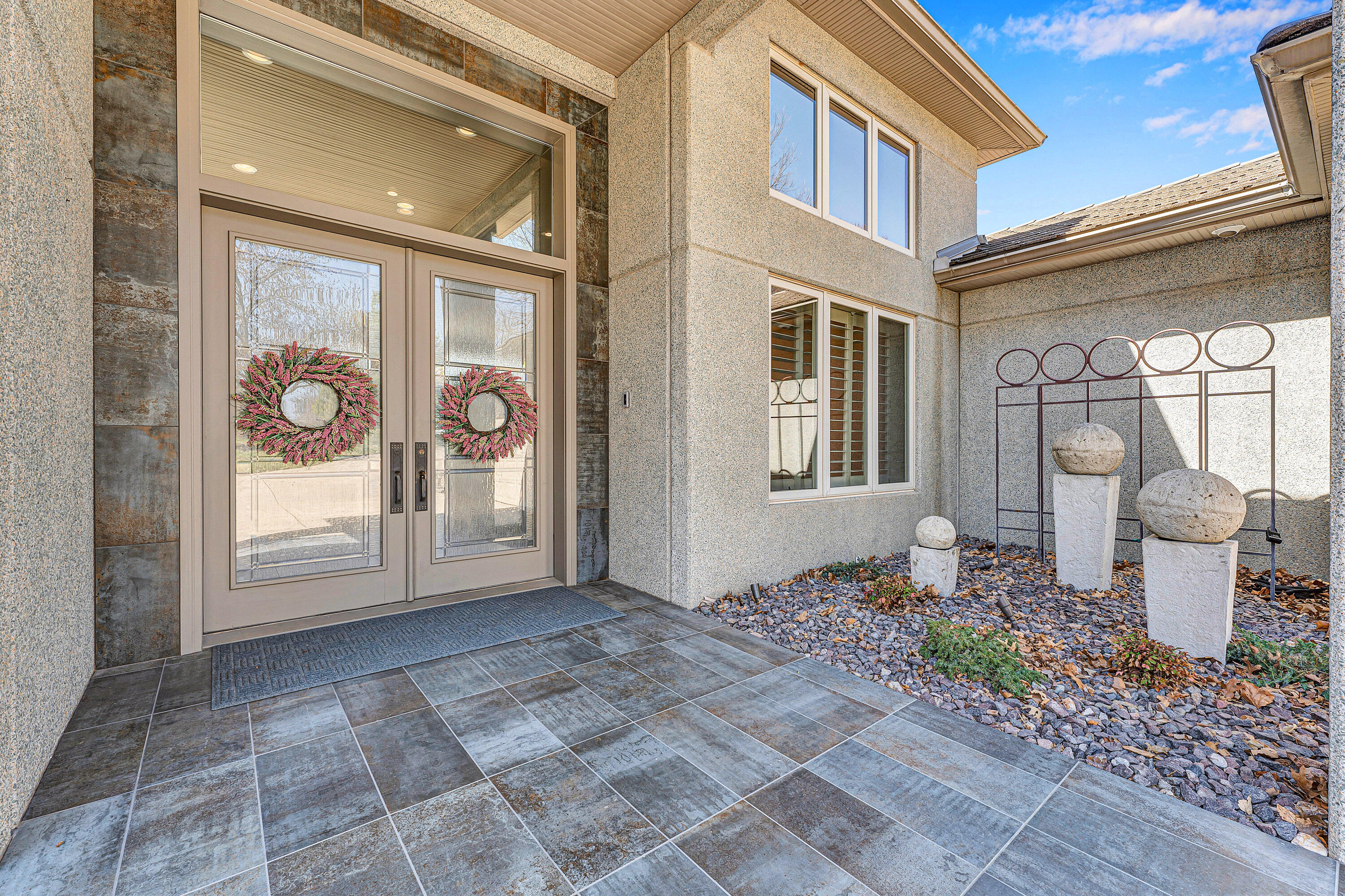 5197 South Stonehaven Drive Property Photo 3