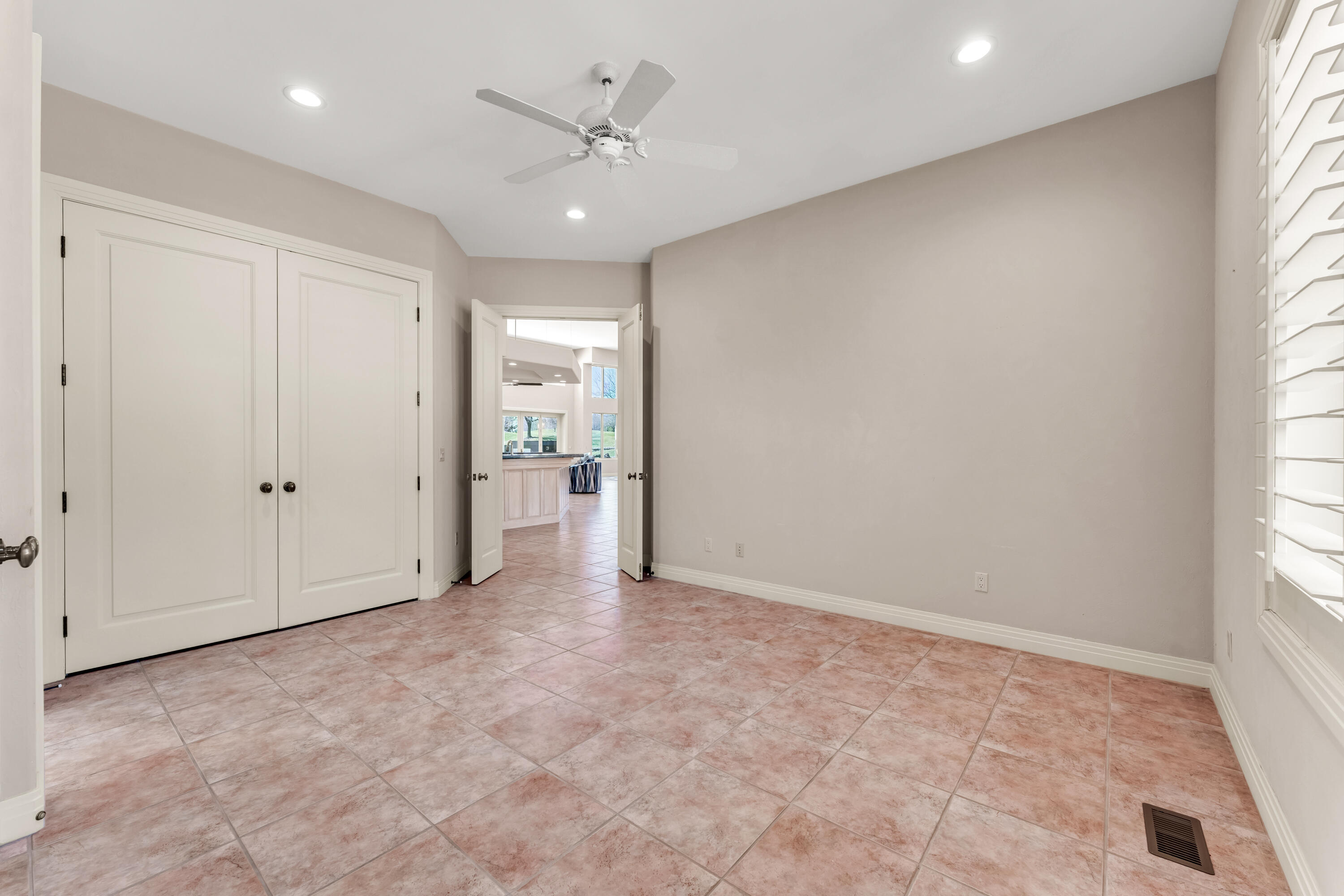5197 South Stonehaven Drive Property Photo 16