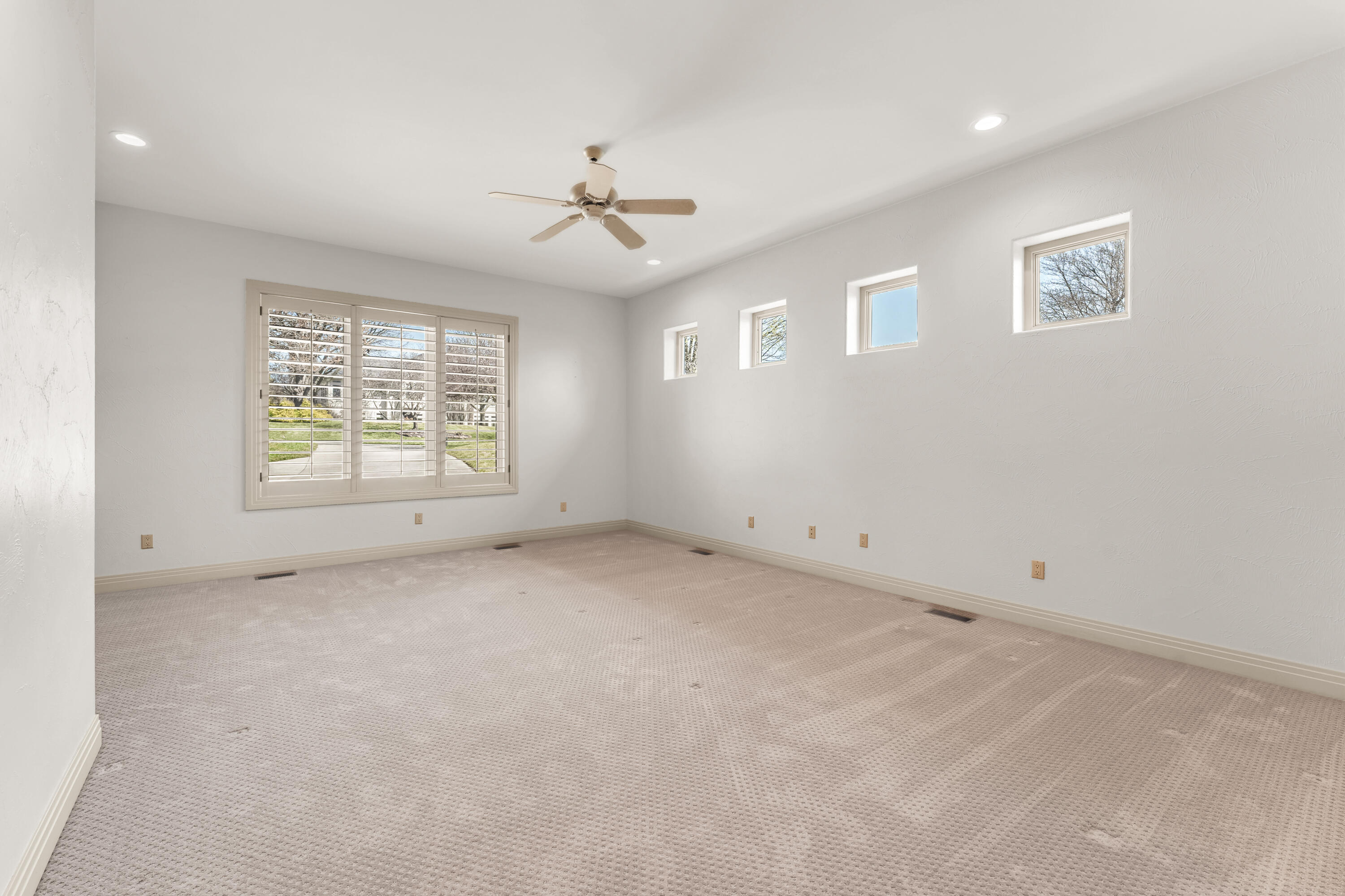 5197 South Stonehaven Drive Property Photo 19