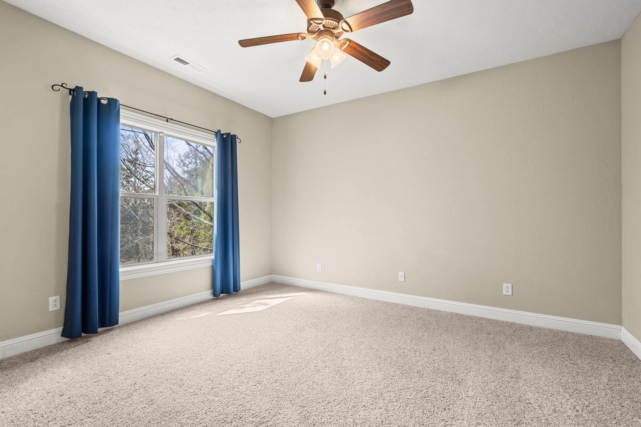 512 Silverwood Place Property Photo 56
