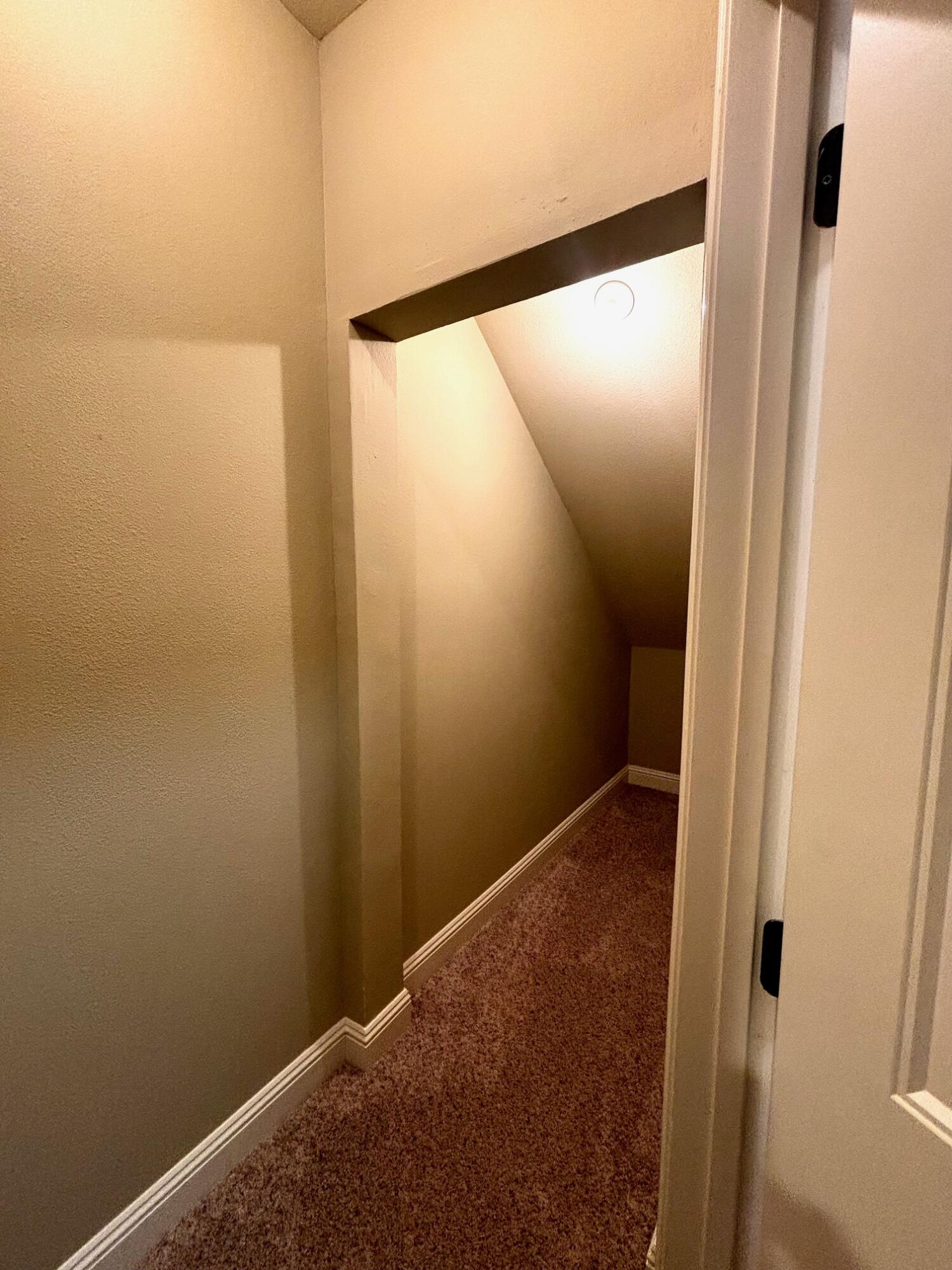 512 Silverwood Place Property Photo 57