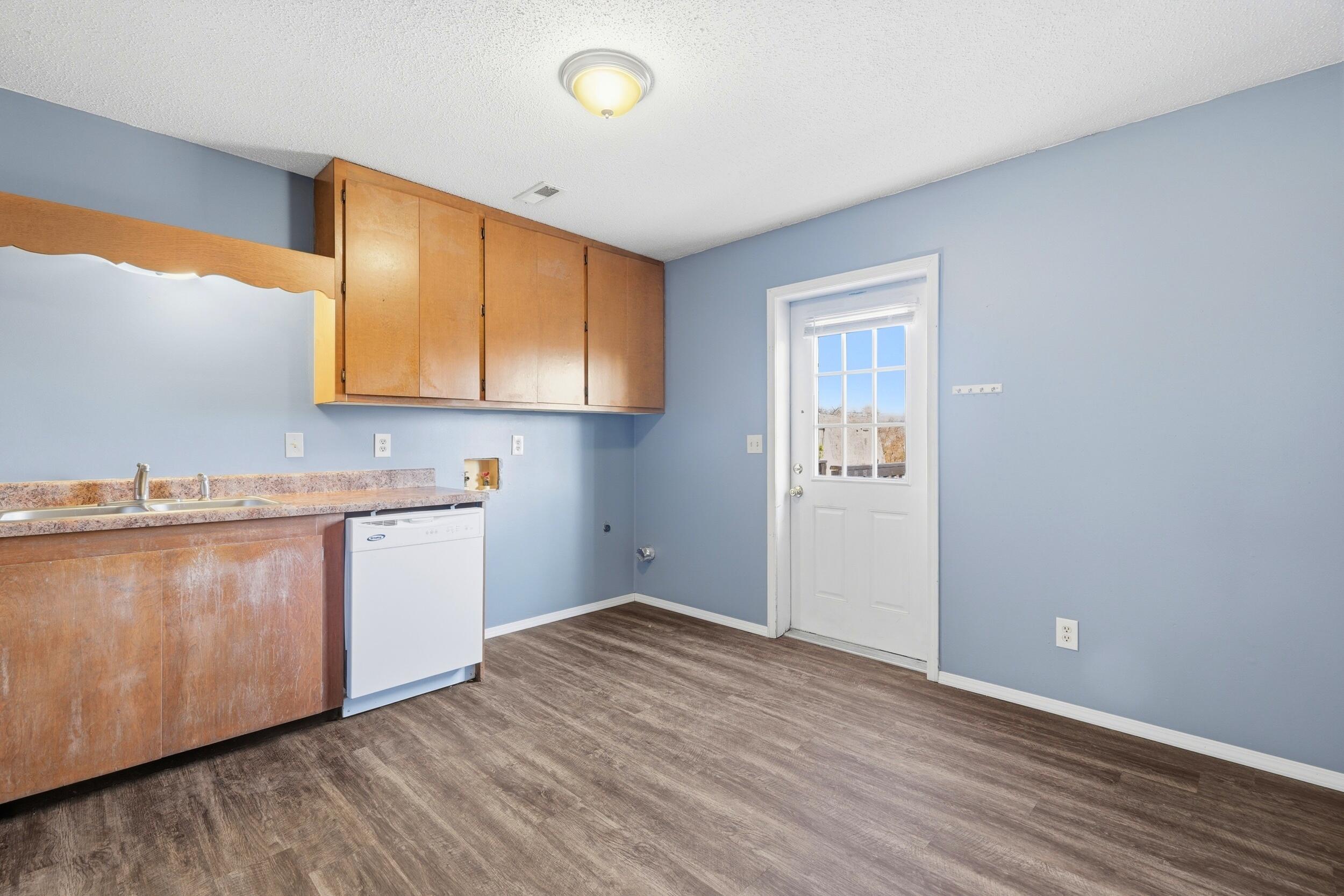 1101 Bird Road Property Photo 6