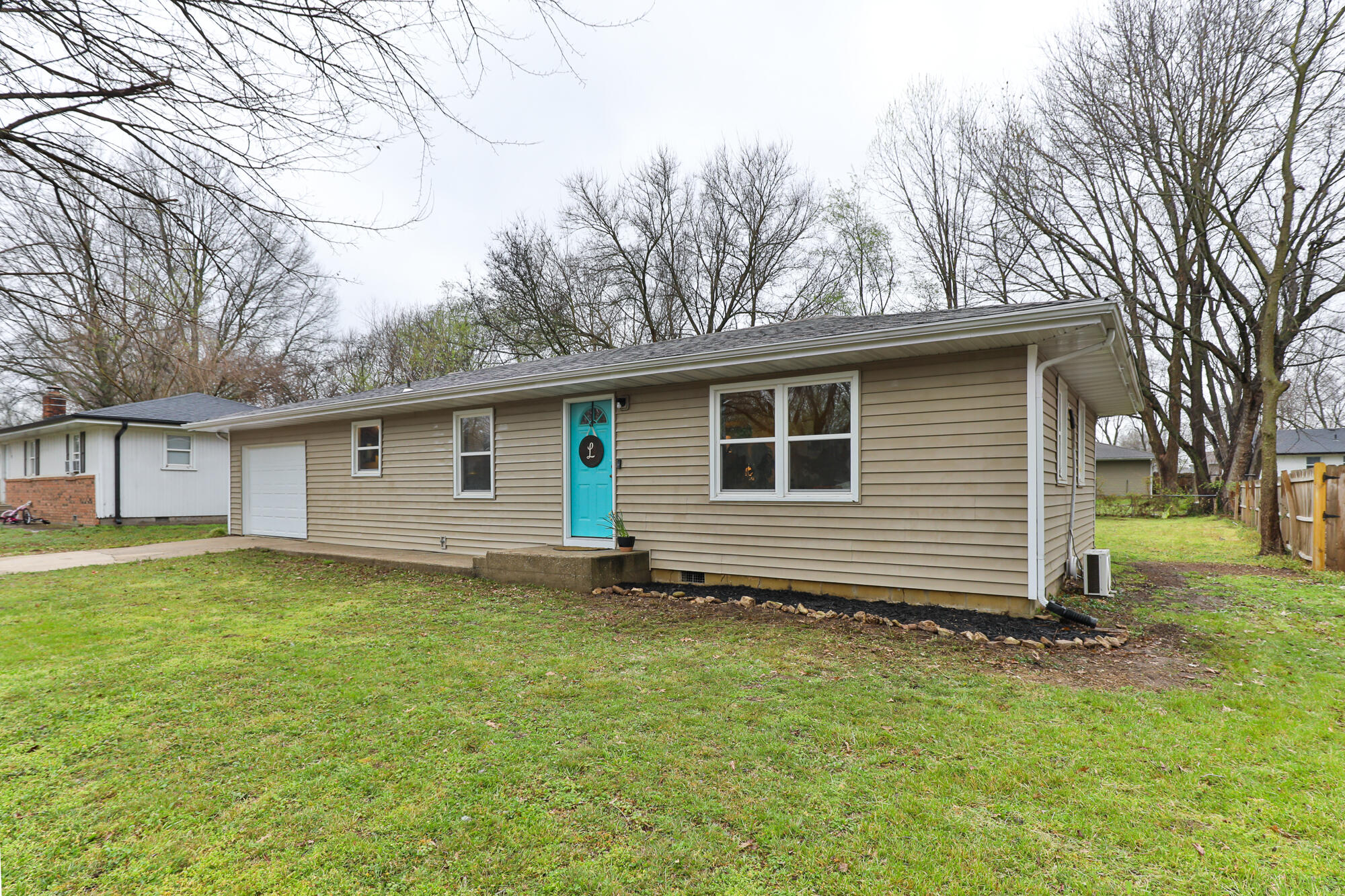 1111 South Martin Avenue Property Photo 2