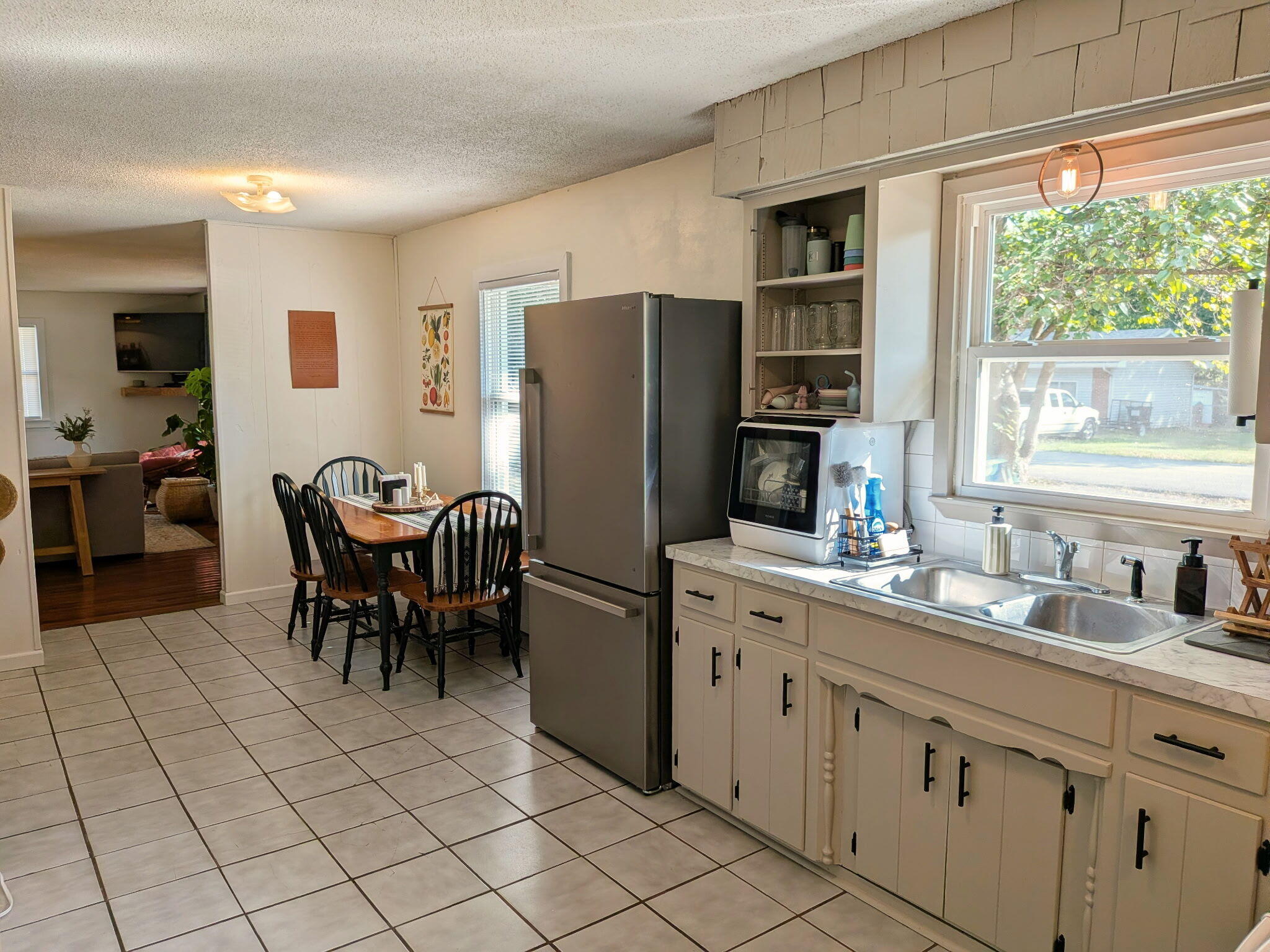 1111 South Martin Avenue Property Photo 7