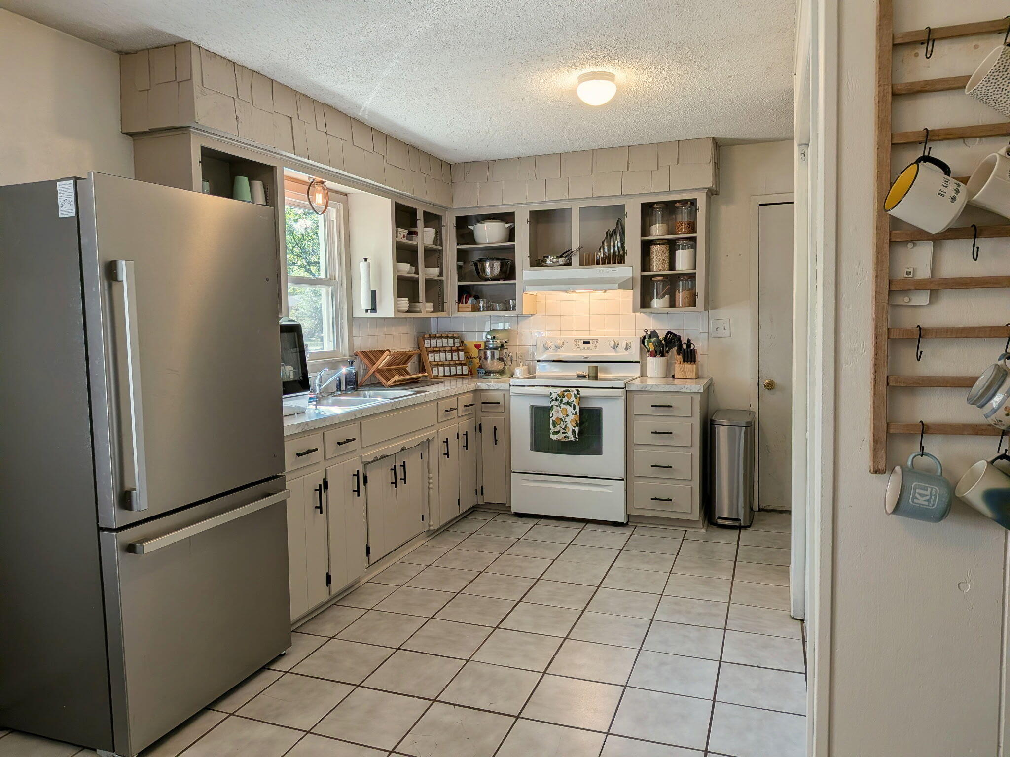 1111 South Martin Avenue Property Photo 10