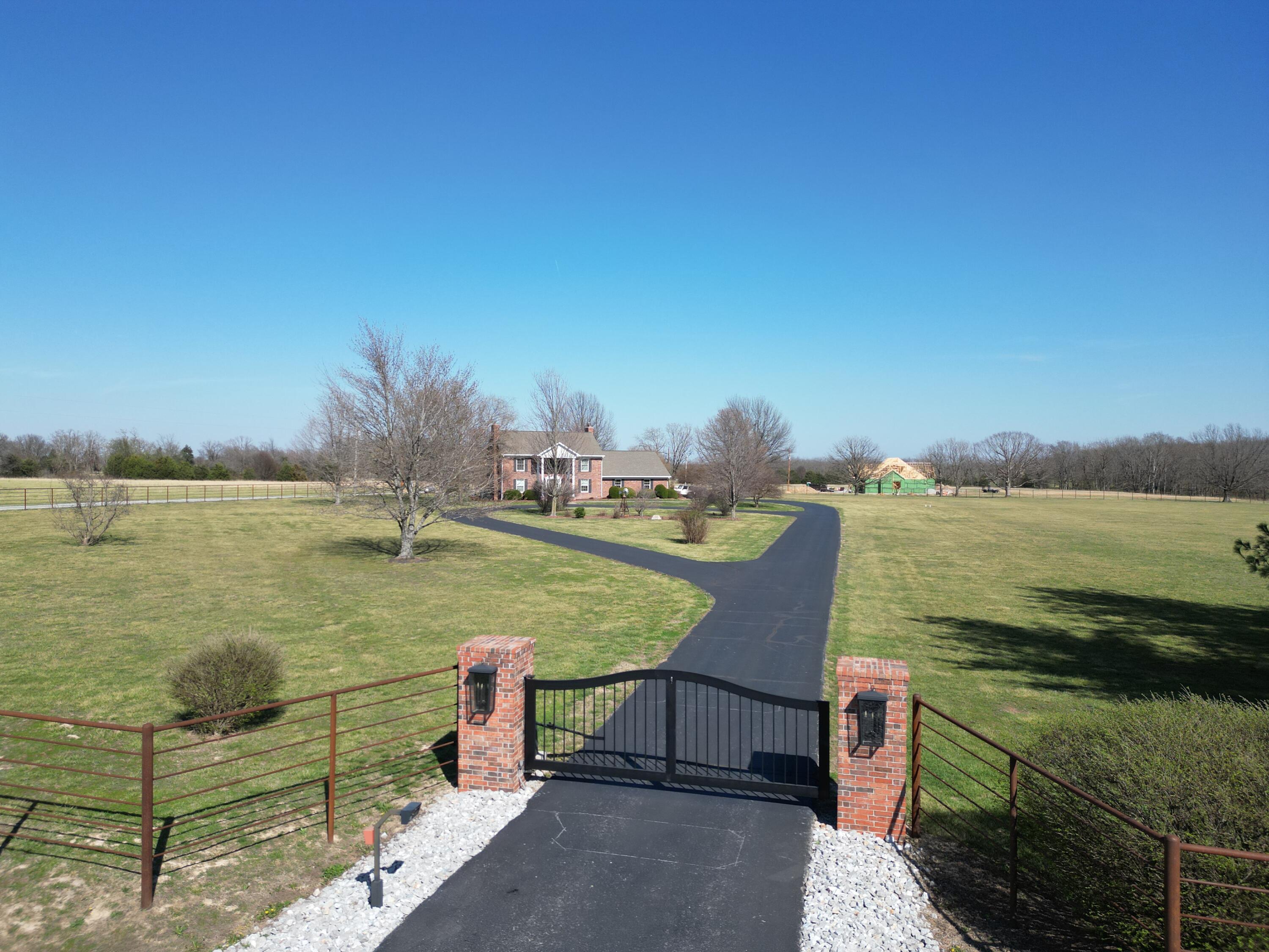 13660 Farm Road 1090 Property Photo 7