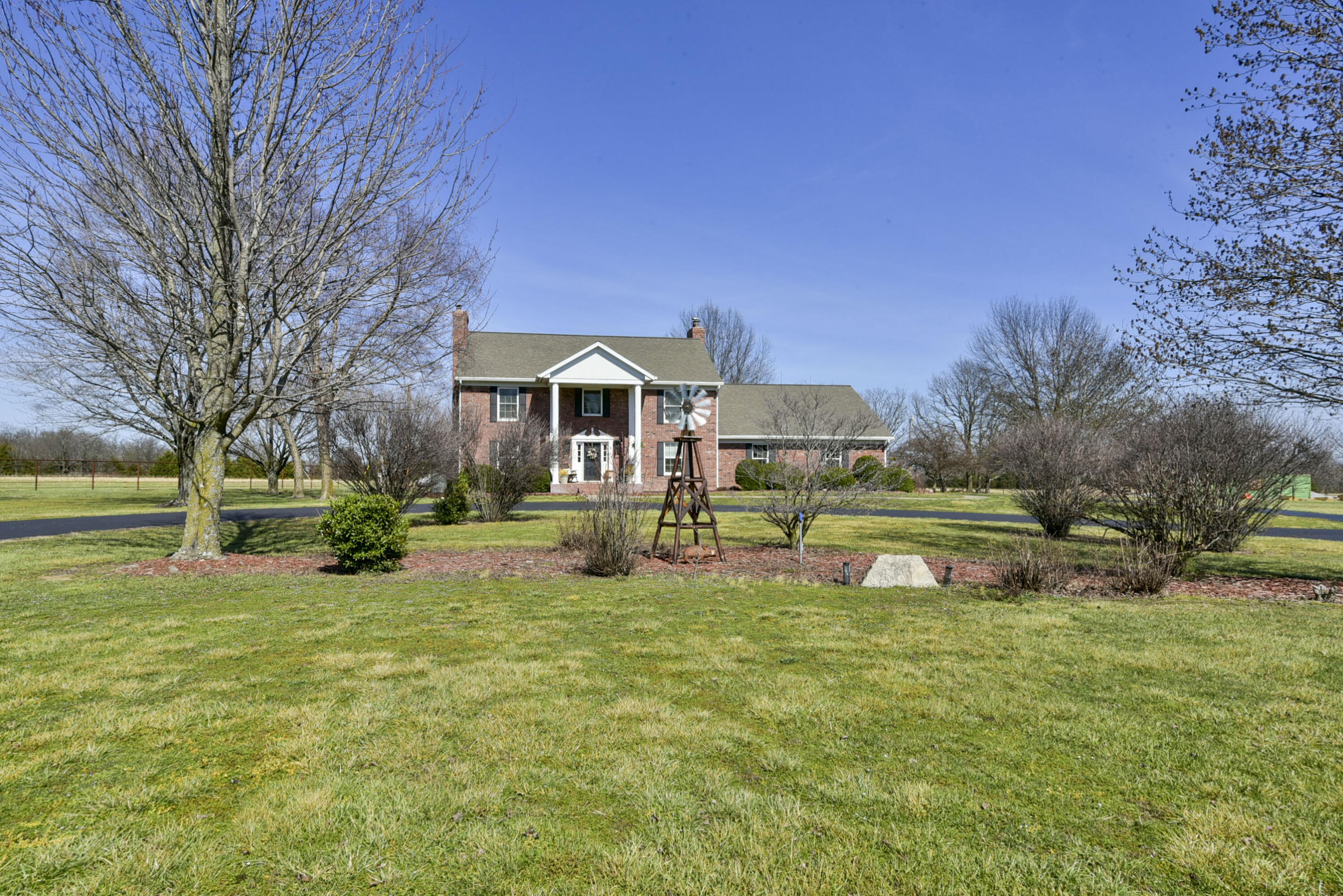 13660 Farm Road 1090 Property Photo 10