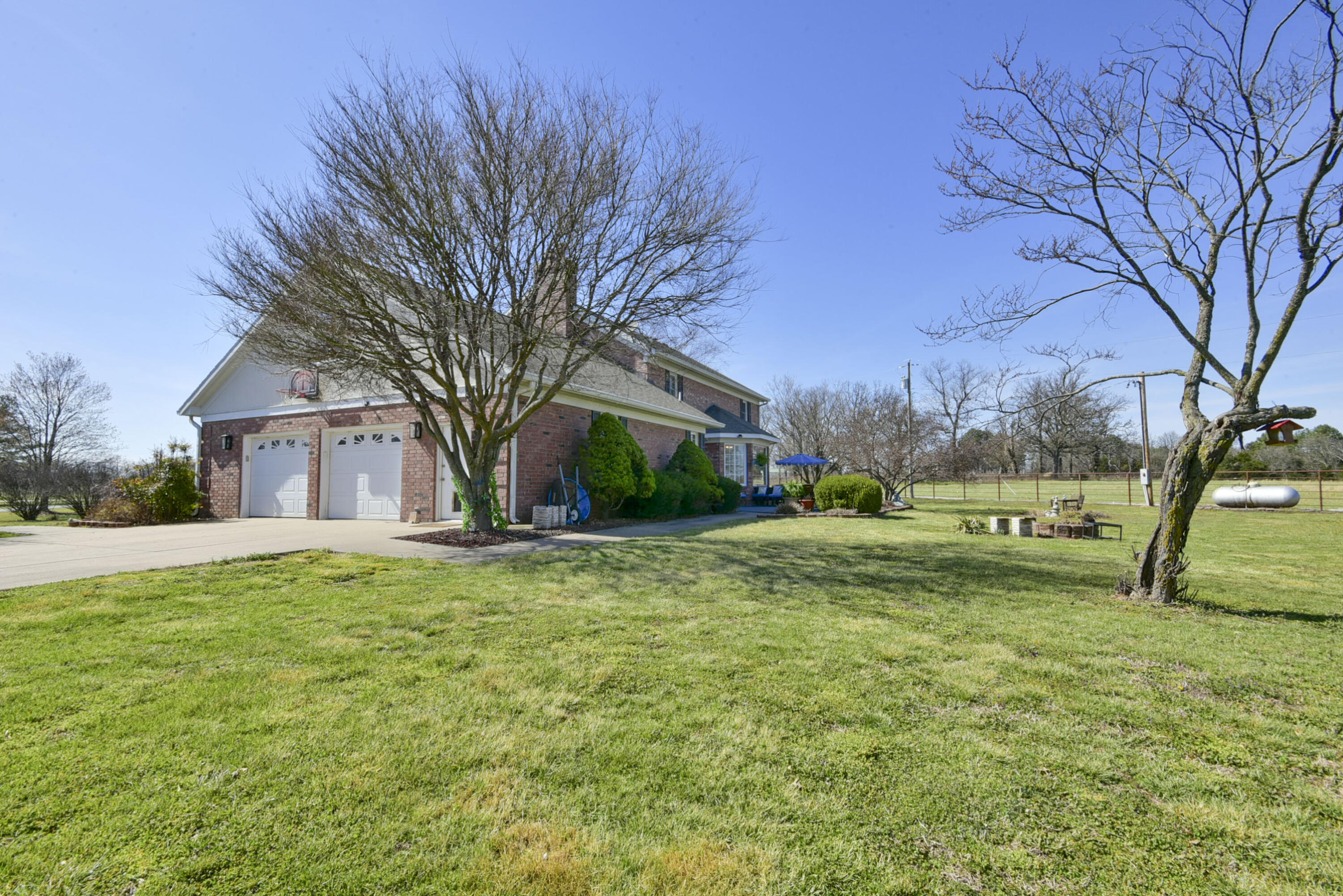 13660 Farm Road 1090 Property Photo 13