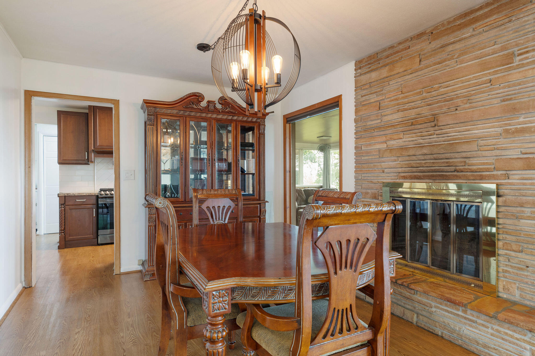 1004 Cliff Drive Property Photo 11