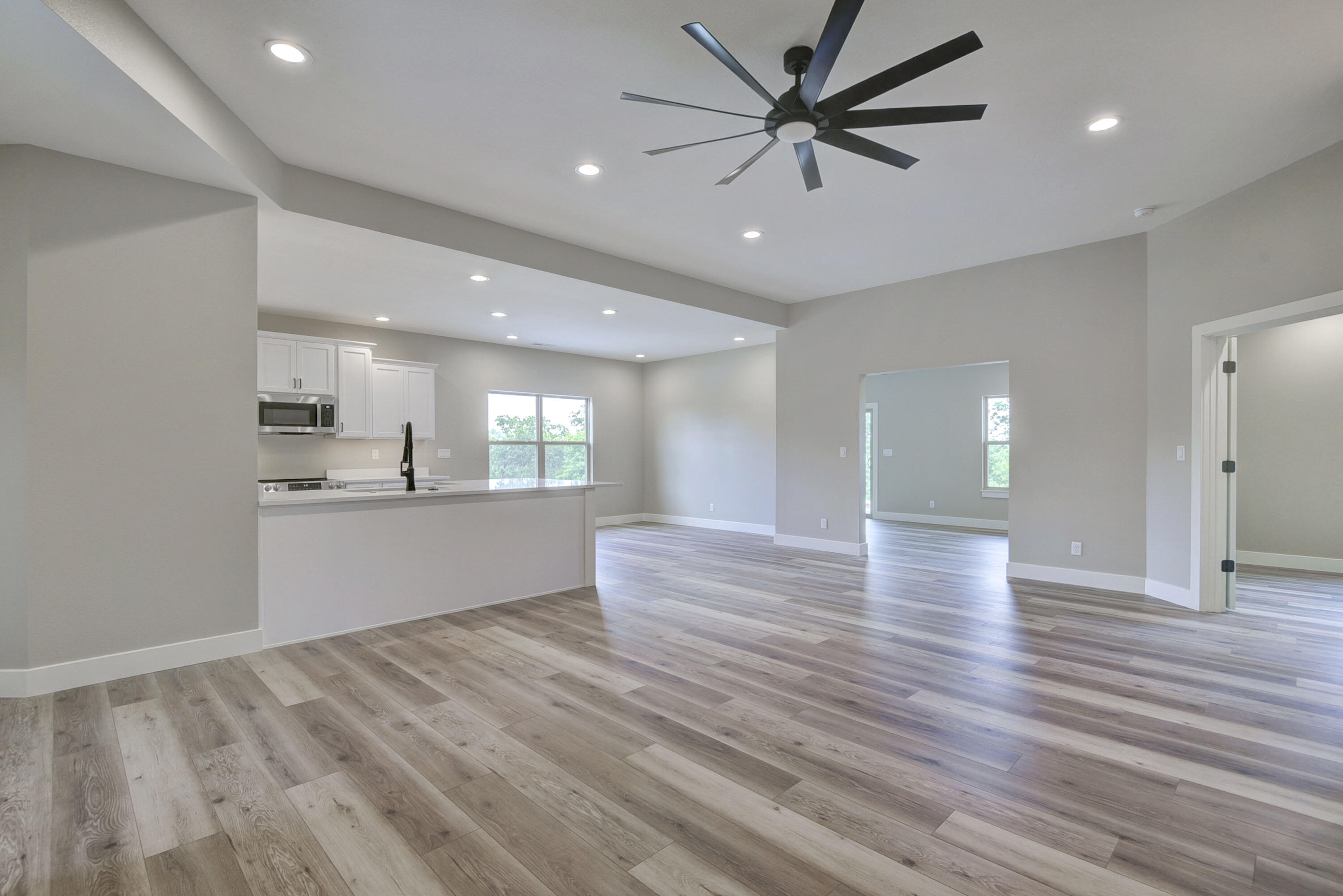 92 Mountain View Court Property Photo 5