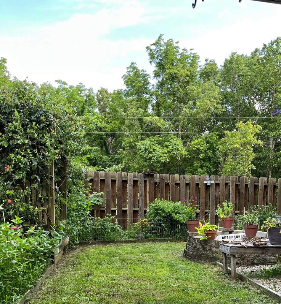 22827 Elderberry Drive West Property Photo 5