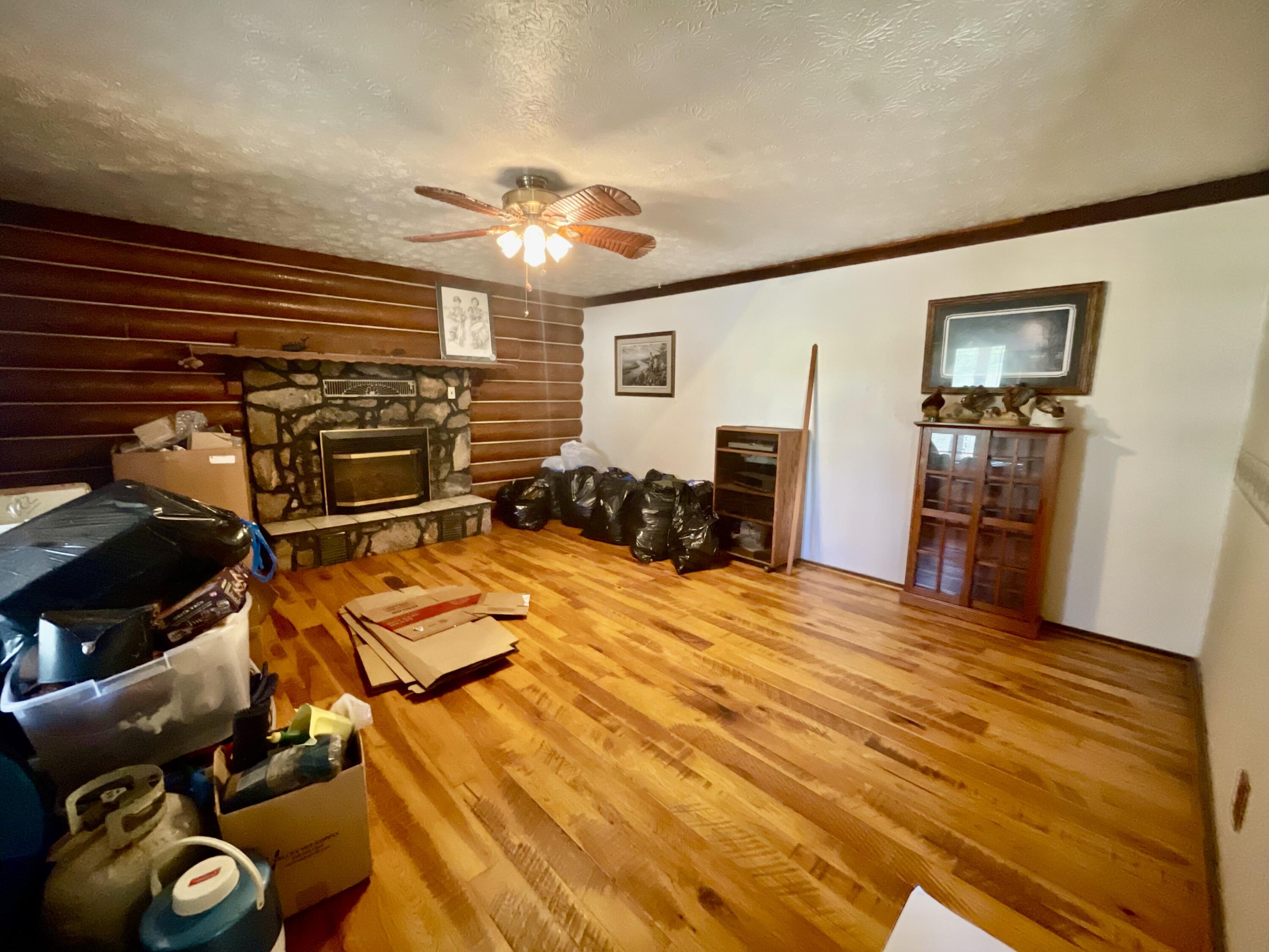 2619 Paula Drive Property Photo 4