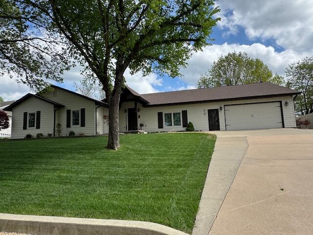 8 Midview Drive Property Photo 2