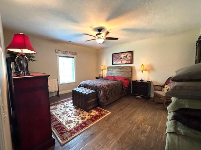 8 Midview Drive Property Photo 19