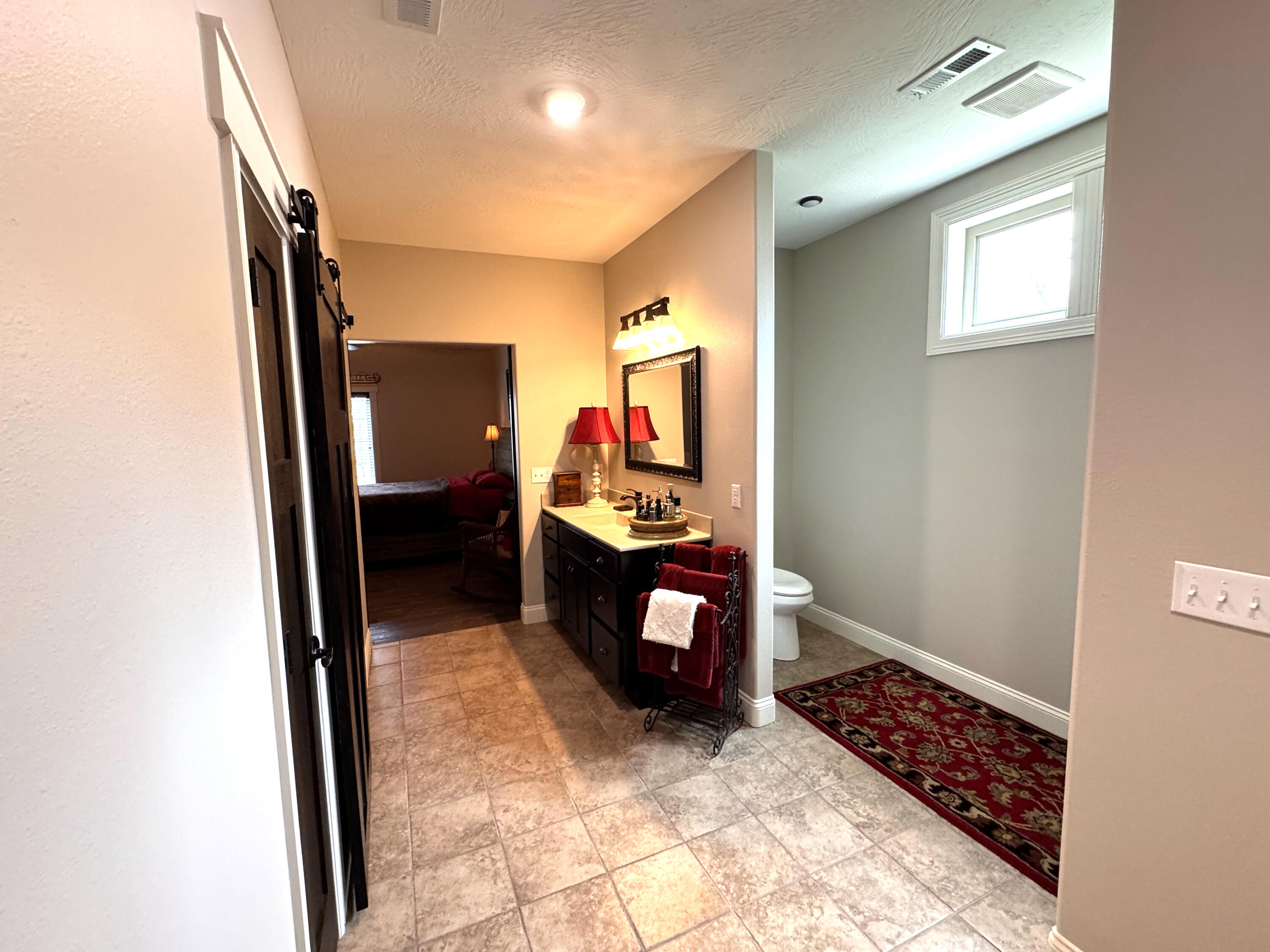 8 Midview Drive Property Photo 21