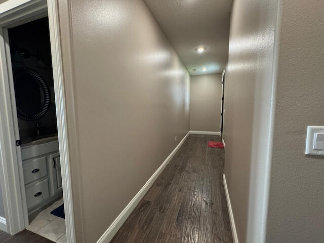8 Midview Drive Property Photo 27